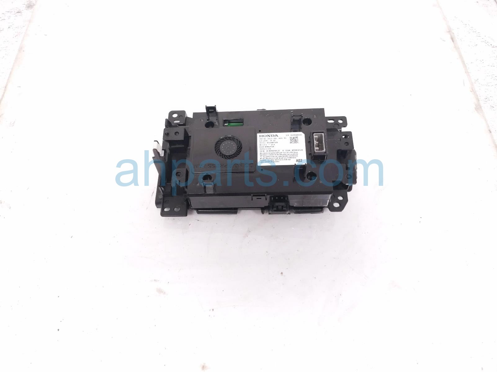 Acura WIRELESS PHONE CHARGER ASSY