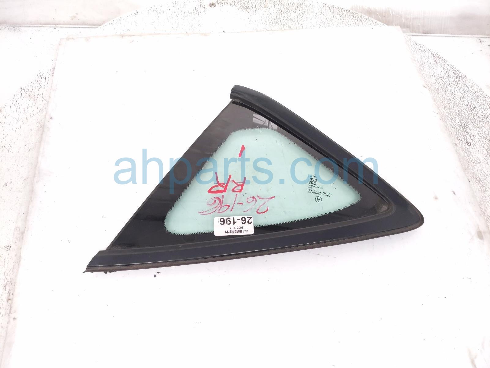 Acura RH QUARTER WINDOW GLASS