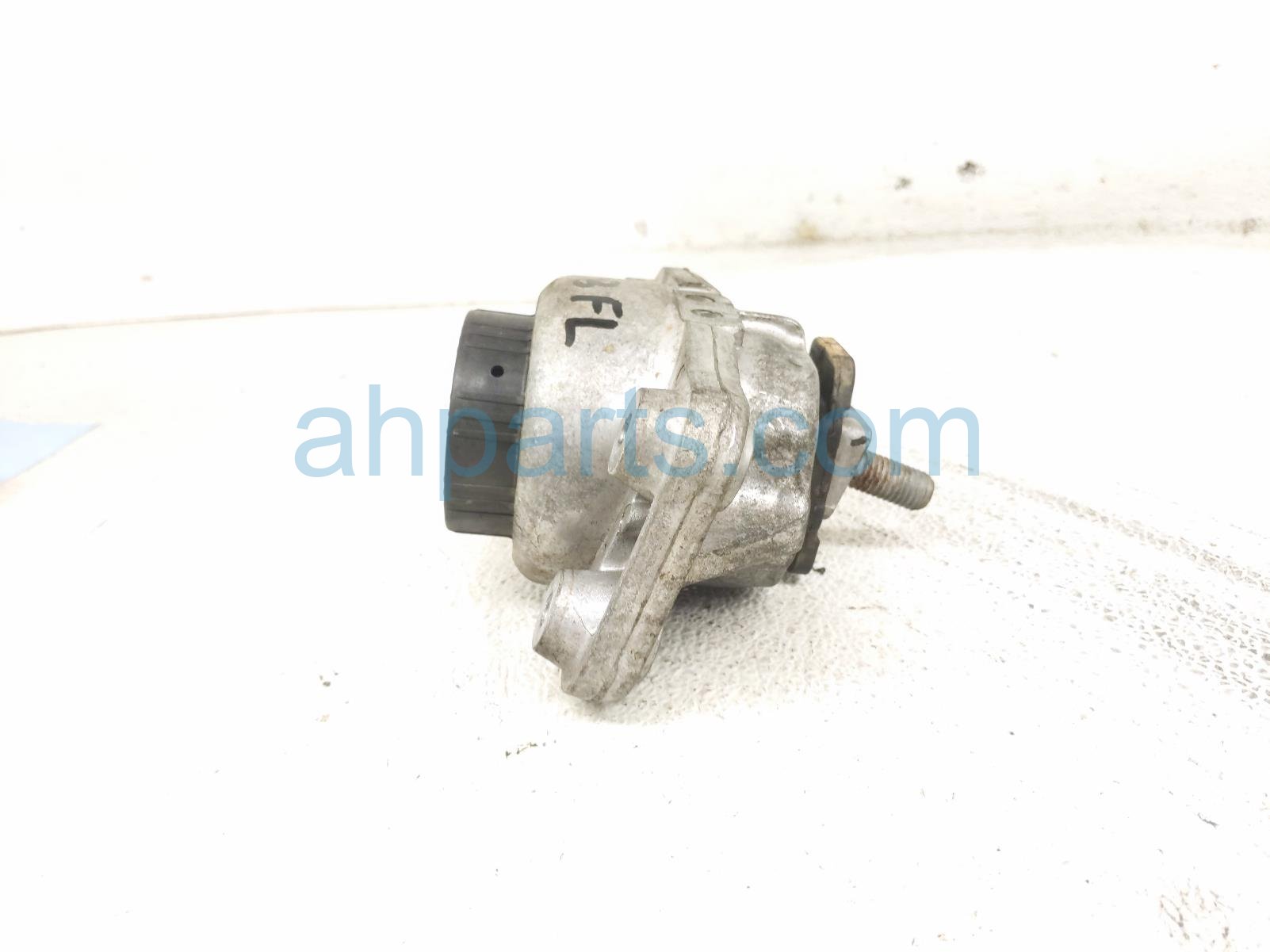 2020 Land Rover Range Rover Sport Engine/motor Driver Engine Mount 3.0l Awd LR179381 Replacement 2020 Land Rover Range Rover Sport Engine/motor Driver Engine Mount 3.0l Awd LR179381 Replacement thumbnail