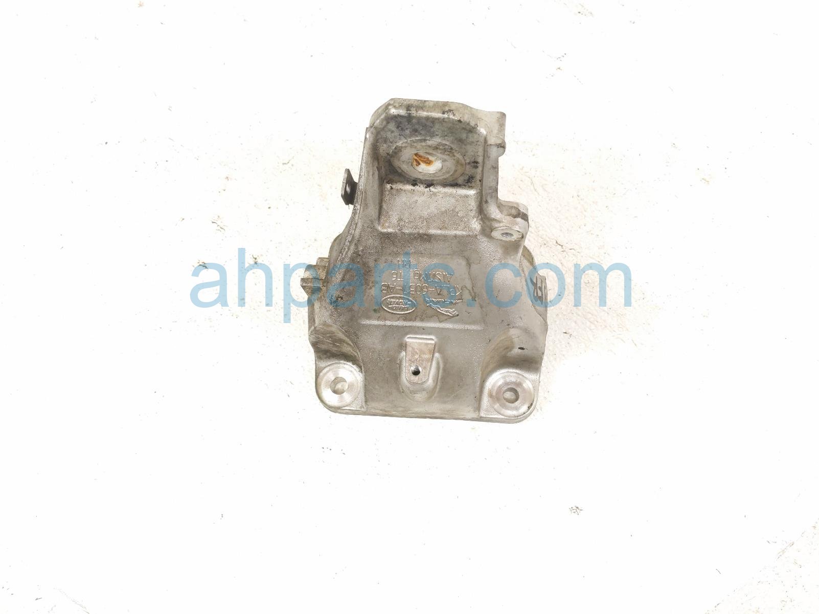 2020 Land Rover Range Rover Sport Engine/motor Passenger Engine Mount Bracket 3.0 Awd LR147913 Replacement 2020 Land Rover Range Rover Sport Engine/motor Passenger Engine Mount Bracket 3.0 Awd LR147913 Replacement thumbnail