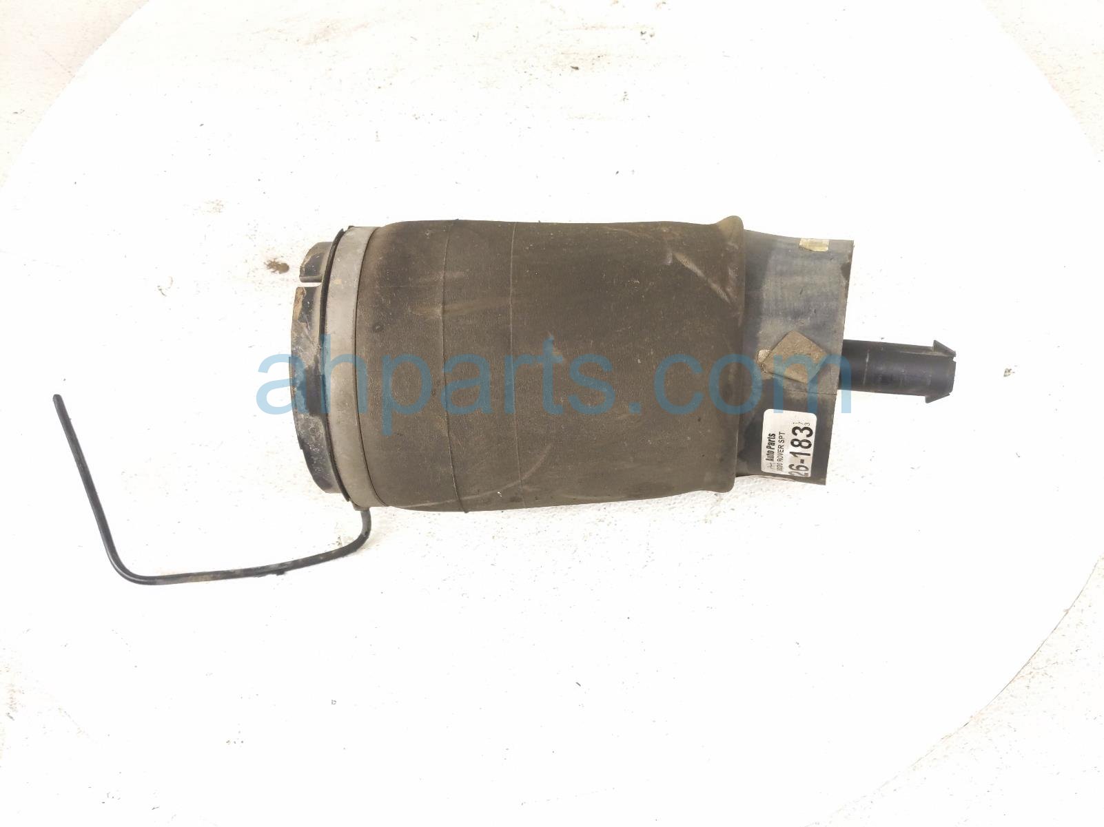2020 Land Rover Range Rover Sport Strut / Spring / Shock Absorber Rear Passenger Air Suspension Air Bag LR044853 Replacement 2020 Land Rover Range Rover Sport Strut / Spring / Shock Absorber Rear Passenger Air Suspension Air Bag LR044853 Replacement thumbnail