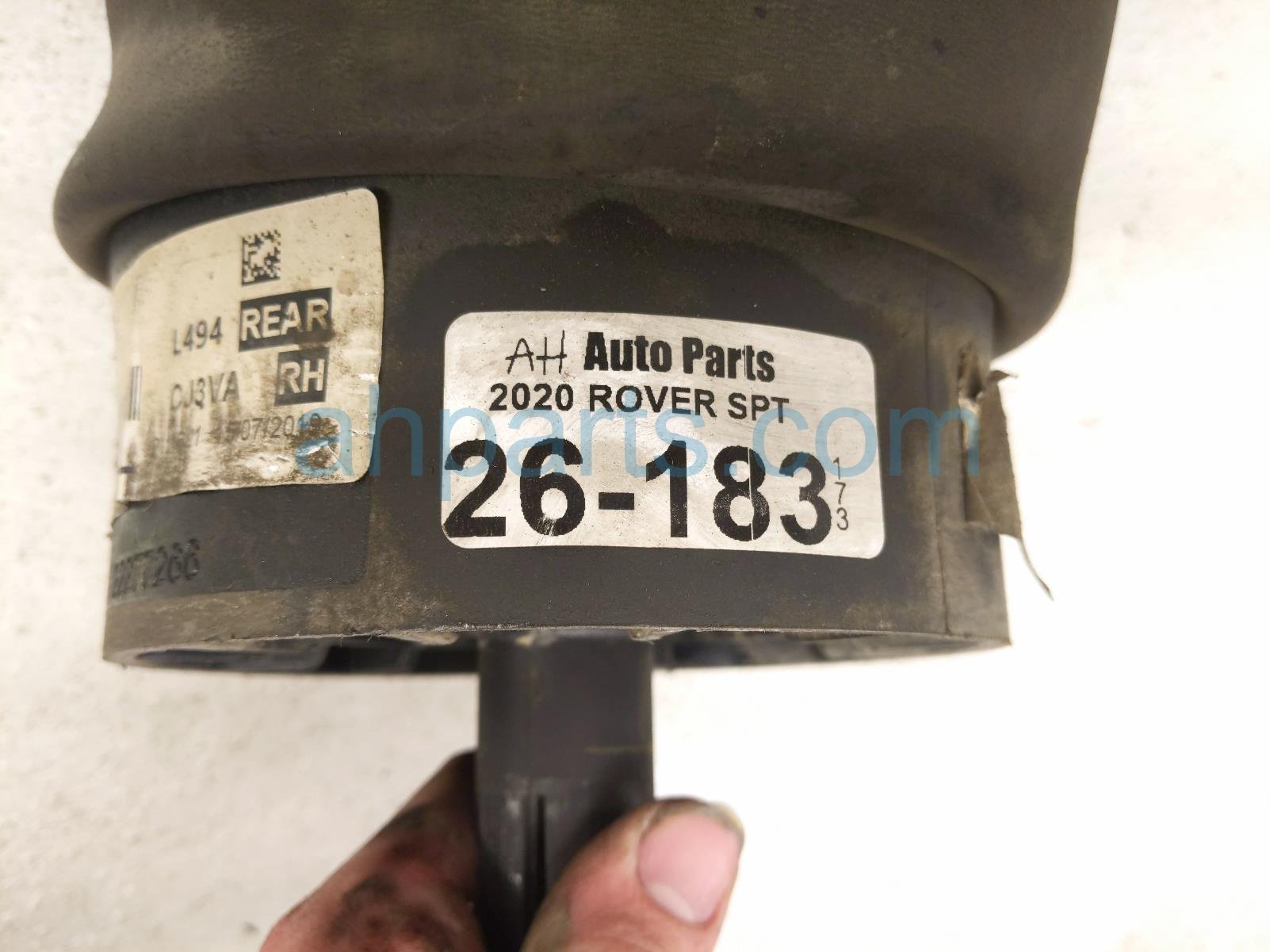 2020 Land Rover Range Rover Sport Strut / Spring / Shock Absorber Rear Passenger Air Suspension Air Bag LR044853 Replacement 2020 Land Rover Range Rover Sport Strut / Spring / Shock Absorber Rear Passenger Air Suspension Air Bag LR044853 Replacement thumbnail