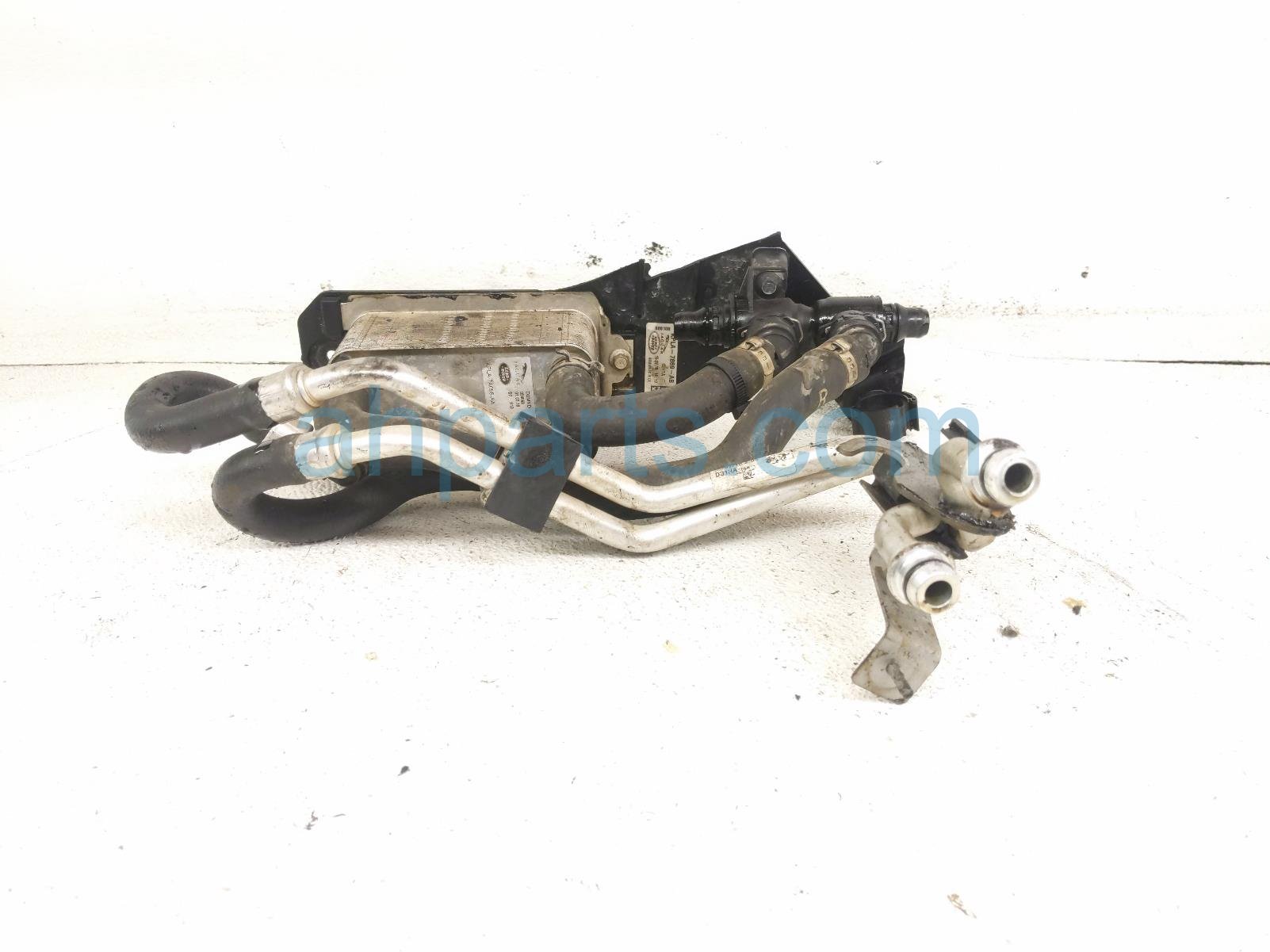 2020 Land Rover Range Rover Sport A/t Transmission Oil Cooler 3.0l LR121390 Replacement 2020 Land Rover Range Rover Sport A/t Transmission Oil Cooler 3.0l LR121390 Replacement thumbnail