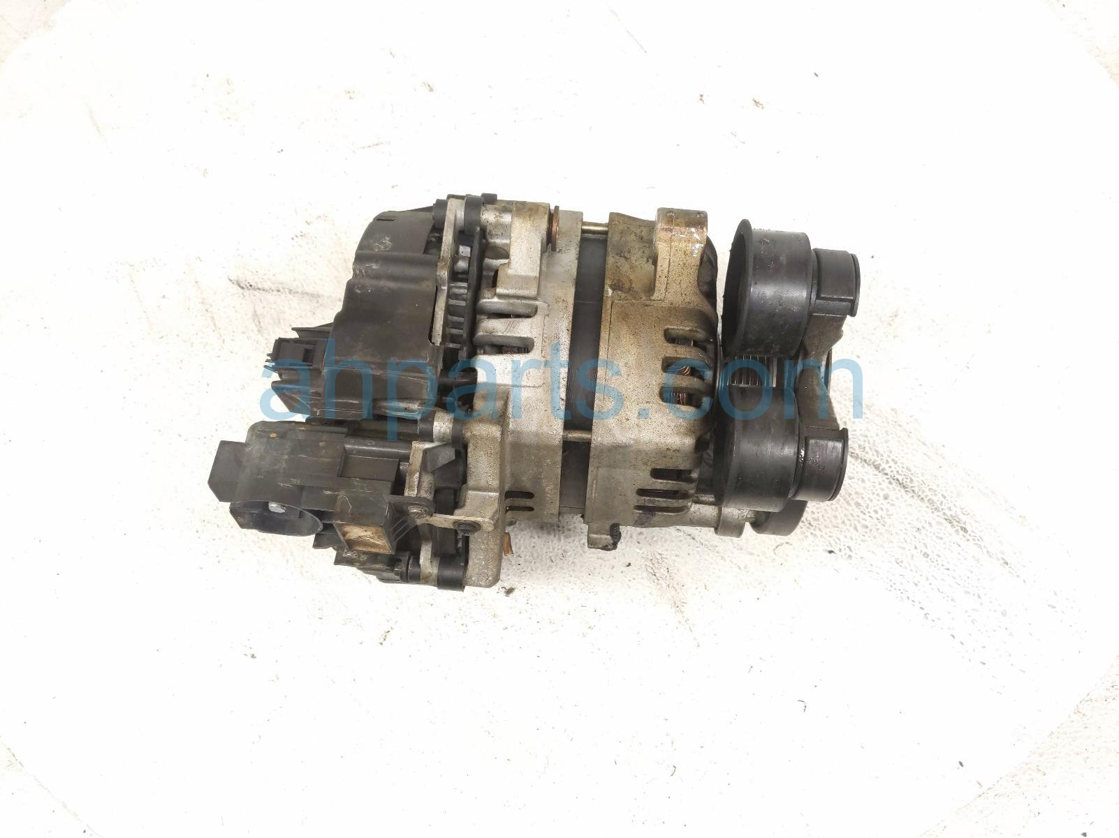 2020 Land Rover Range Rover Sport Alternator / Generator LR174072 Replacement 2020 Land Rover Range Rover Sport Alternator / Generator LR174072 Replacement thumbnail