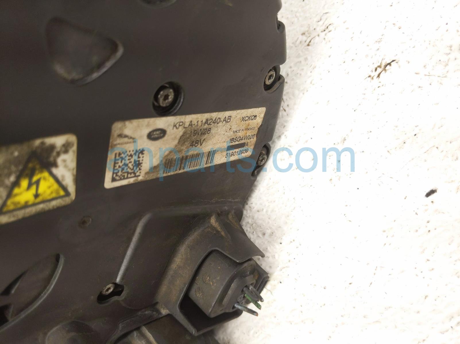 2020 Land Rover Range Rover Sport Alternator / Generator LR174072 Replacement 2020 Land Rover Range Rover Sport Alternator / Generator LR174072 Replacement thumbnail