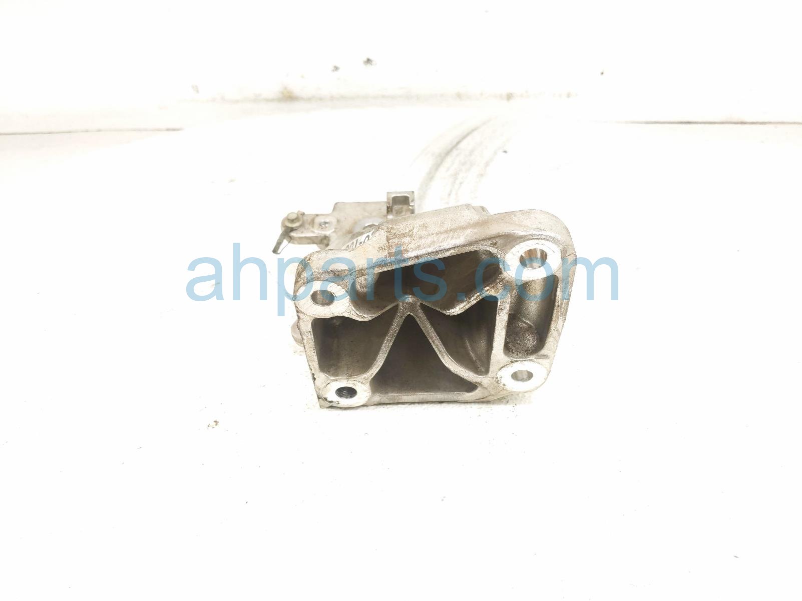 2020 Land Rover Range Rover Sport Engine/motor Driver Engine Mount Bracket 3.0 Awd LR147912 Replacement 2020 Land Rover Range Rover Sport Engine/motor Driver Engine Mount Bracket 3.0 Awd LR147912 Replacement thumbnail