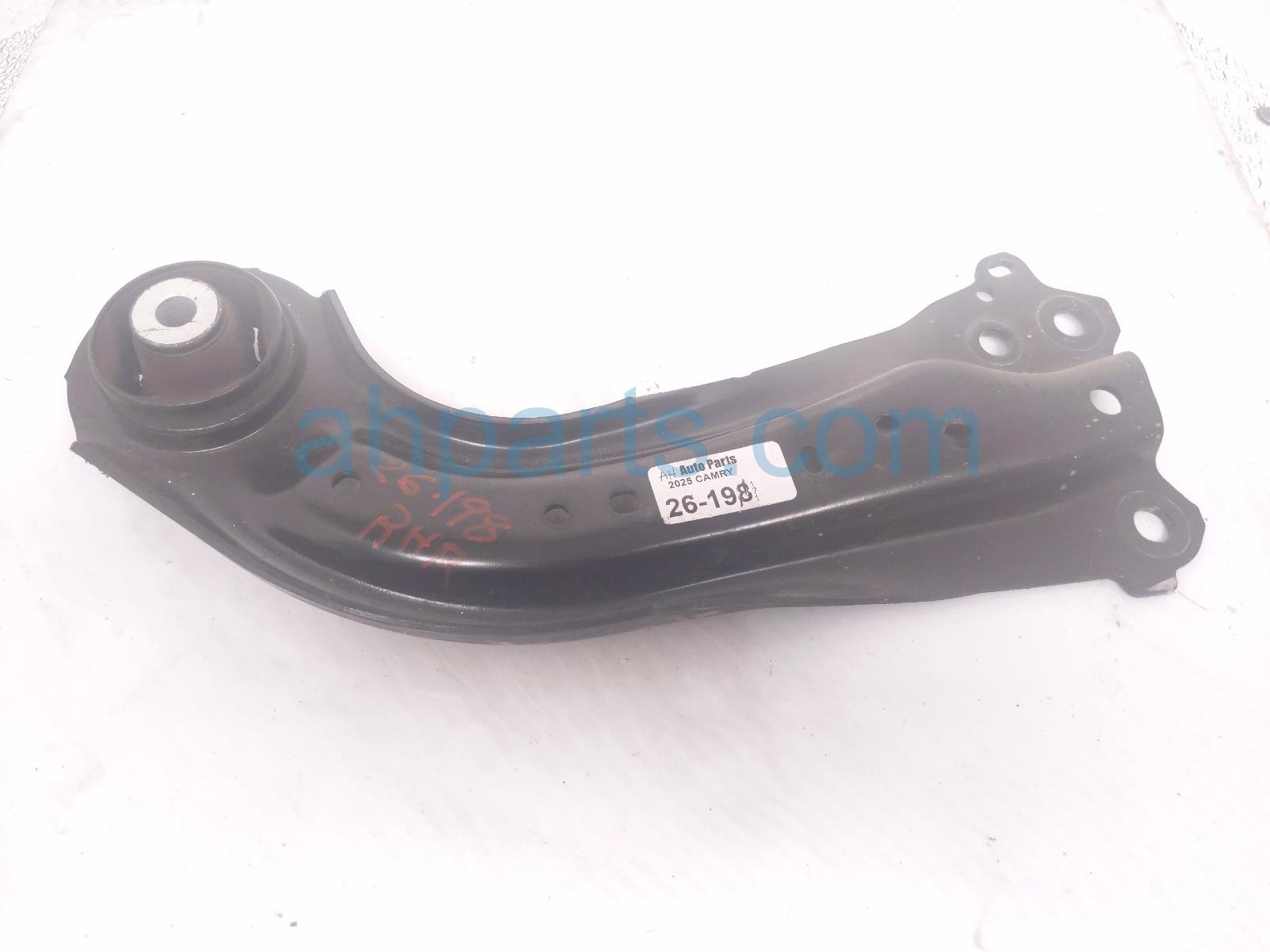 Toyota RR/RH TRAILING LOWER CONTROL ARM