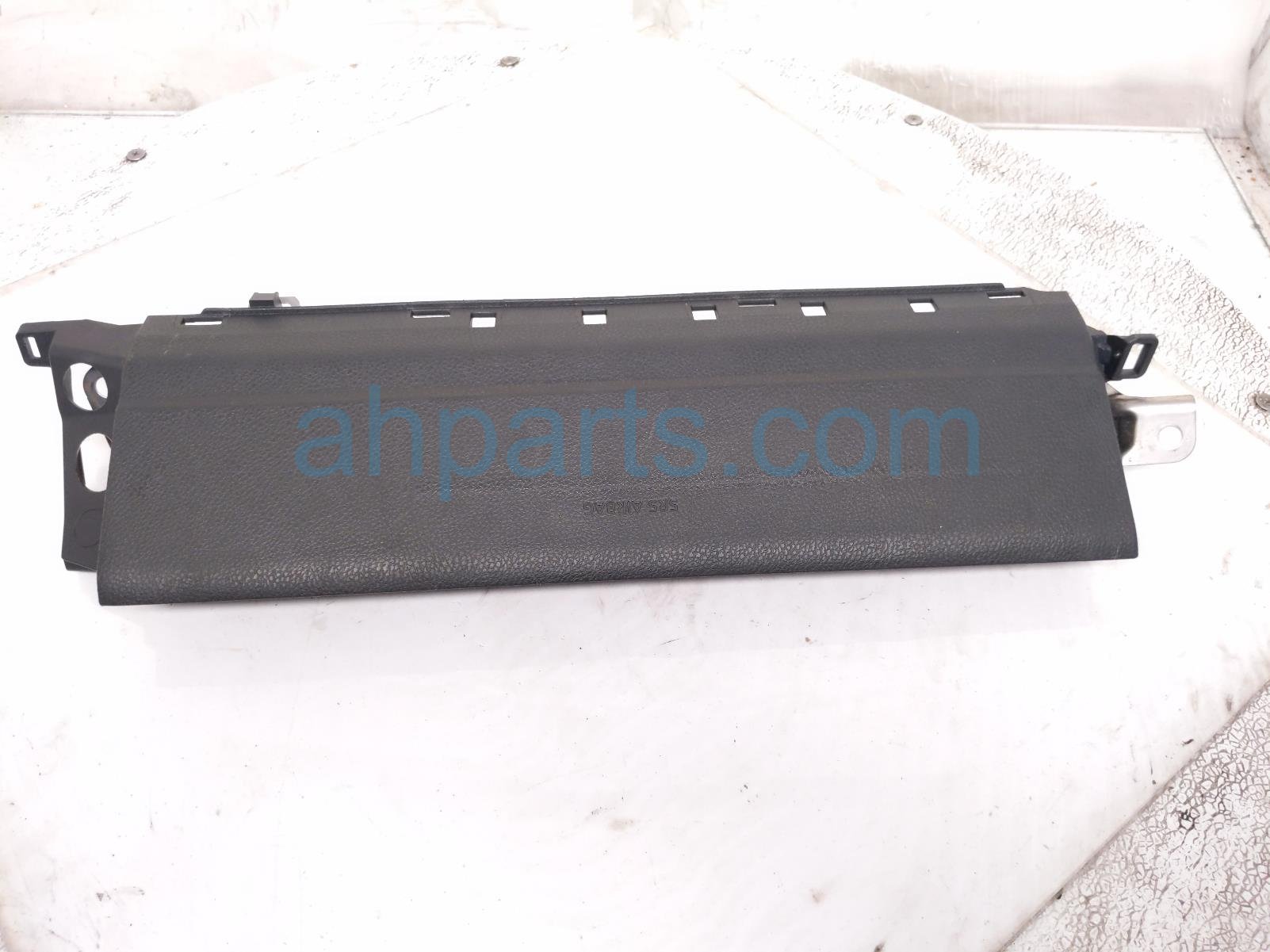 Toyota PASSENGER KNEE AIR BAG