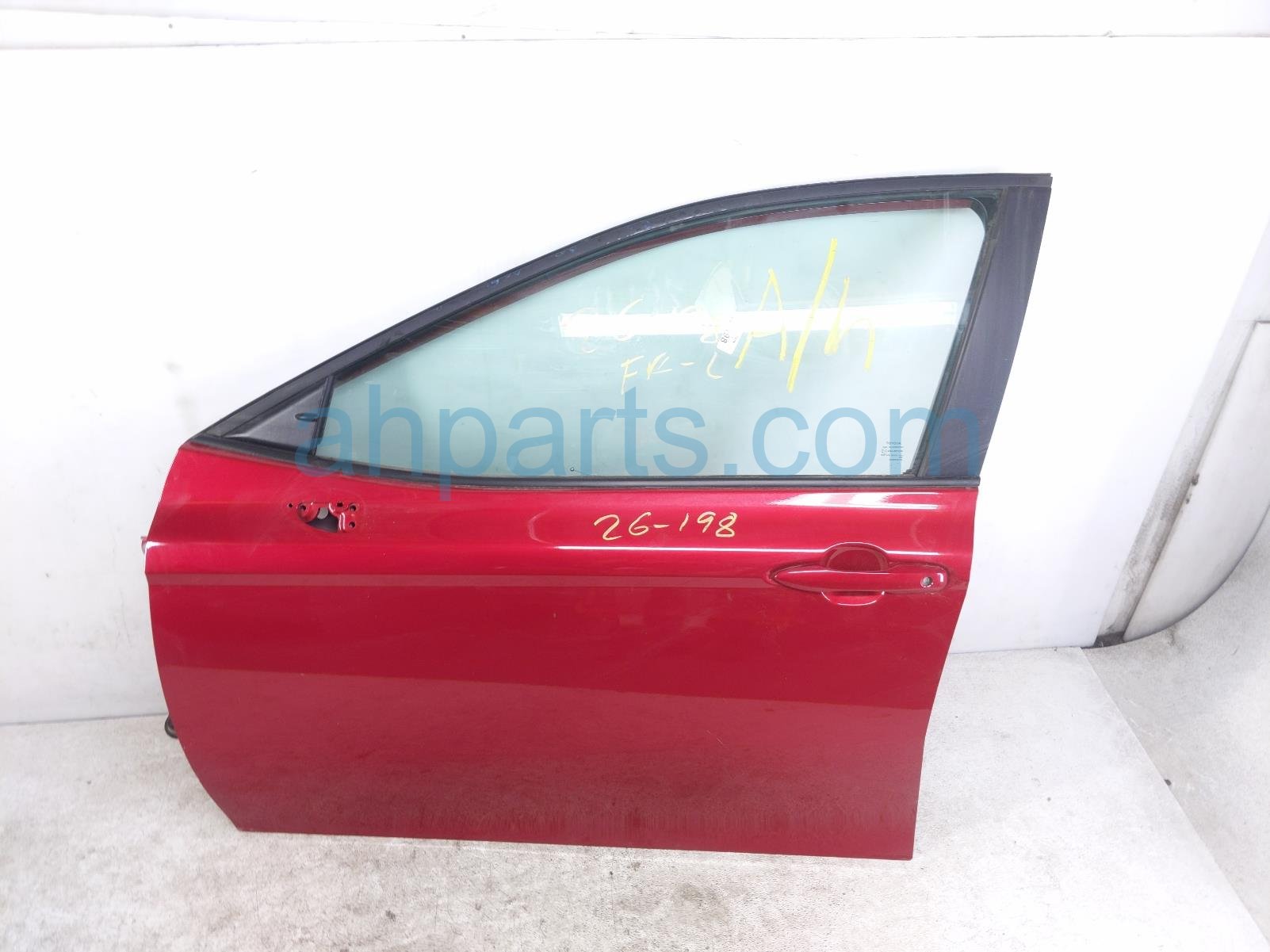 Toyota FR/LH DOOR - RED - NO MIRROR/TRIM