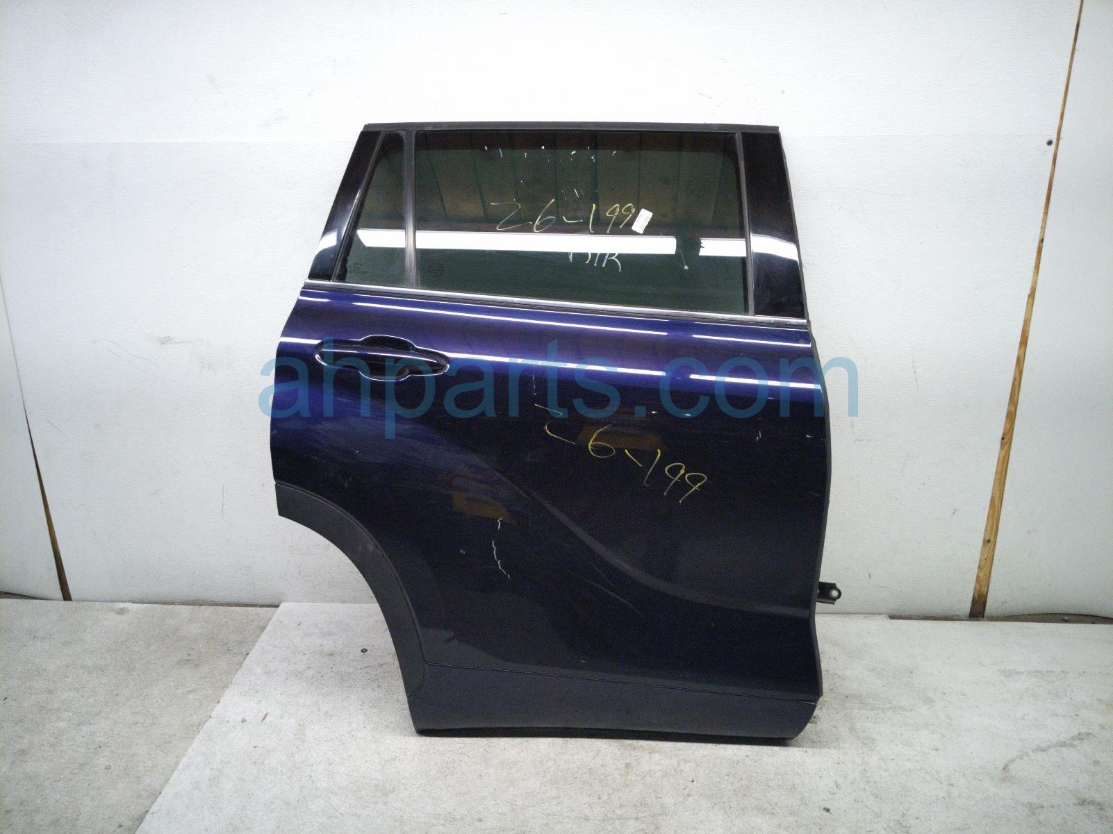Toyota RR/RH DOOR - BLUE - NO INSIDE TRIM Toyota RR/RH DOOR - BLUE - NO INSIDE TRIM