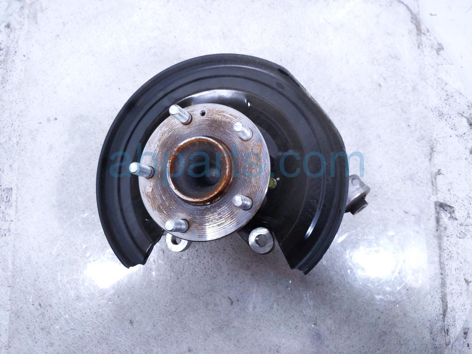 Honda RR/RH SPINDLE KNUCKLE HUB
