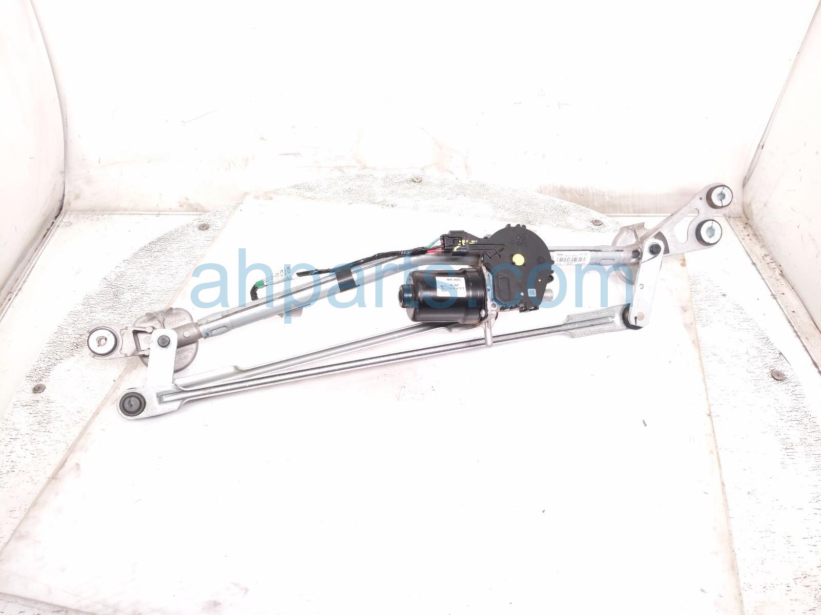 $149 Toyota FRT WINDSHIELD WIPER MOTOR & LINKAGE $149 Toyota FRT WINDSHIELD WIPER MOTOR & LINKAGE