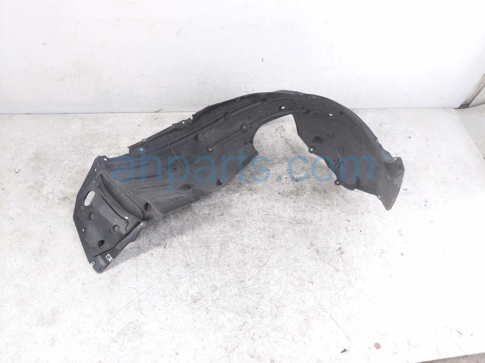 Honda FR/LH INNER FENDER LINER