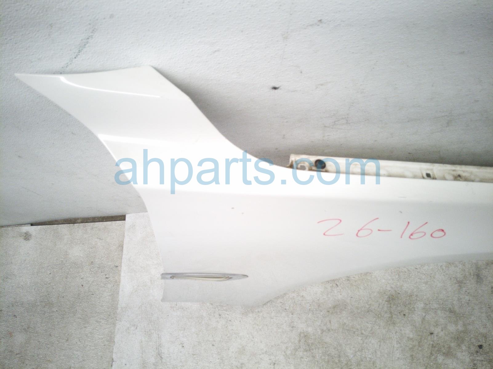 2011 BMW 750li Front Passenger Fender White 41007261462 Replacement 2011 BMW 750li Front Passenger Fender White 41007261462 Replacement thumbnail