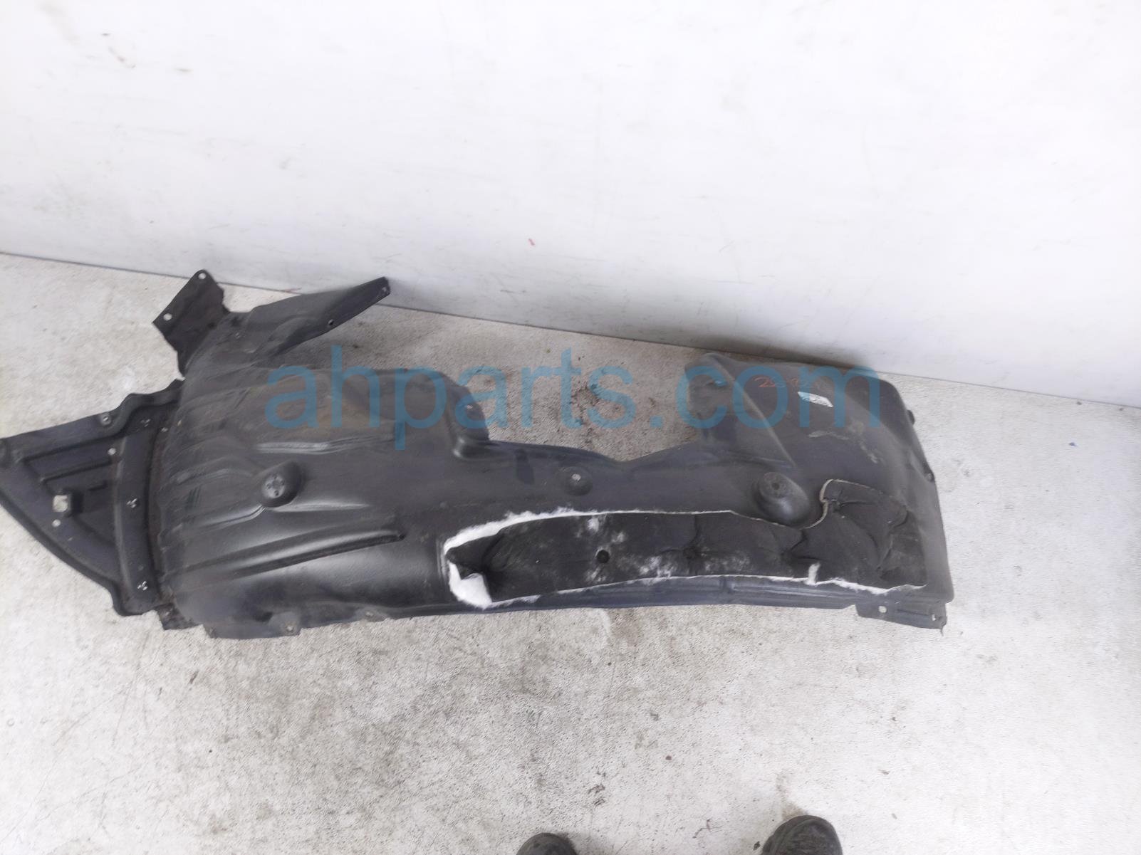 2020 Honda Odyssey Front Driver Inner Fender Liner 74151 THR A70 Replacement 2020 Honda Odyssey Front Driver Inner Fender Liner 74151 THR A70 Replacement thumbnail