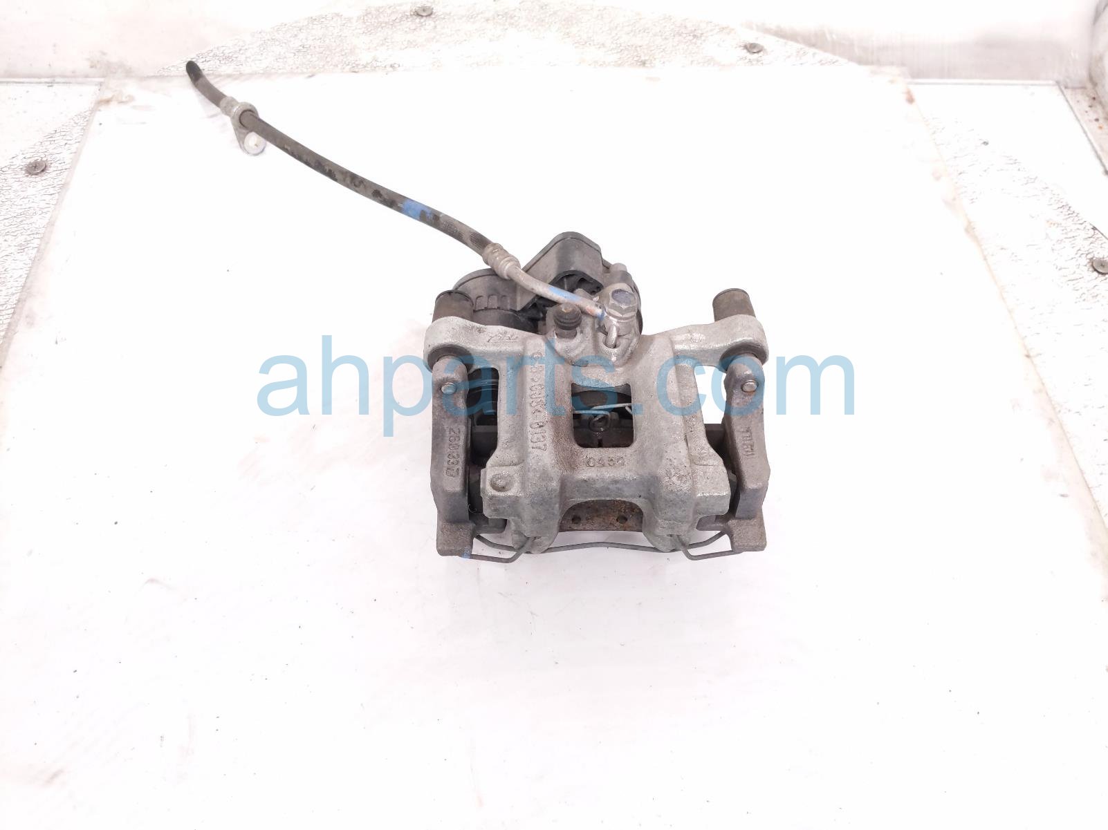Honda CORE CORE RR/LH BRAKE CALIPER