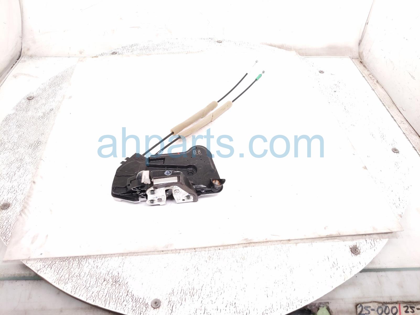 Toyota FR/LH DOOR LOCK ACTUATOR