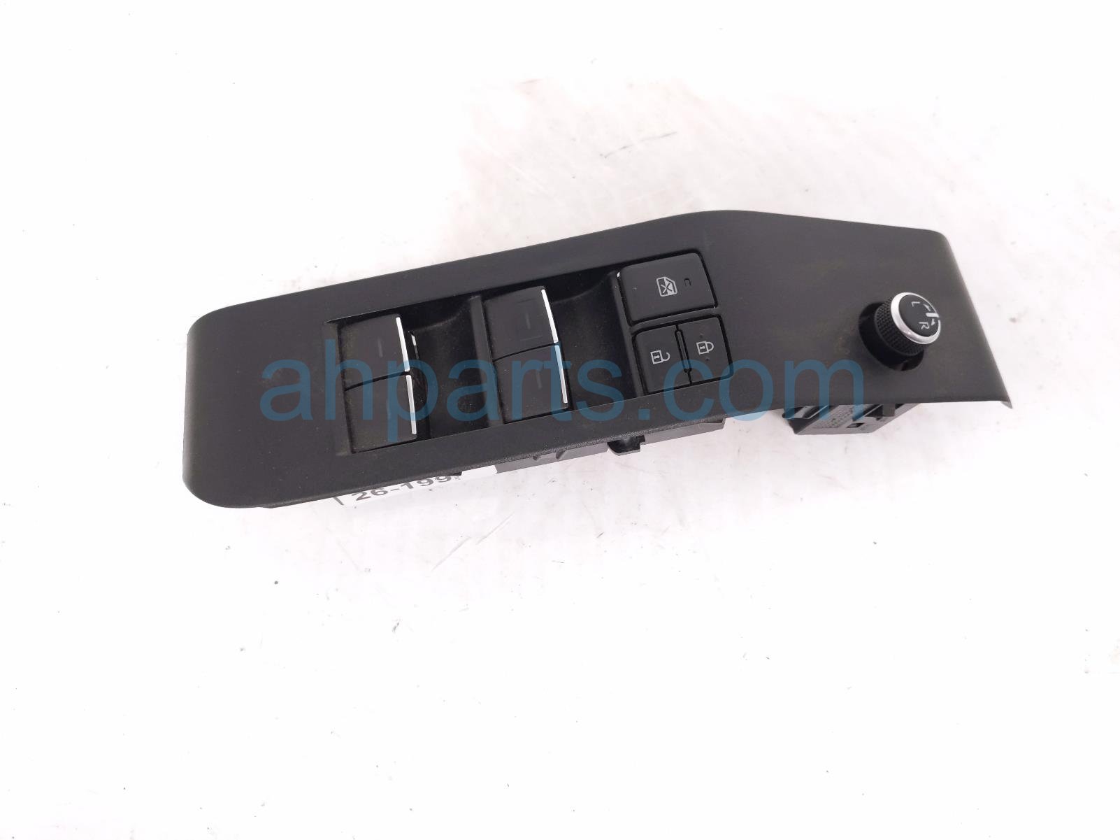 $49 Toyota MASTER WINDOW CONTROL SWITCH LH