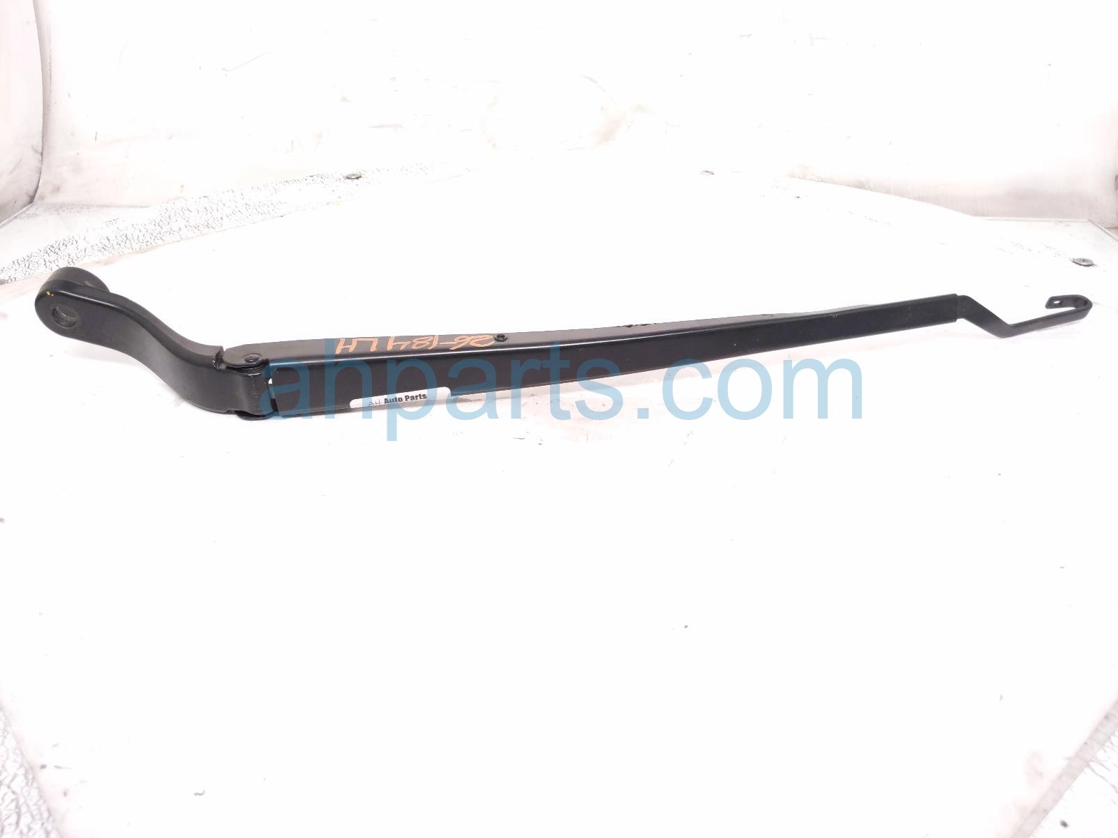 Honda LH WINDSHIELD WIPER ARM