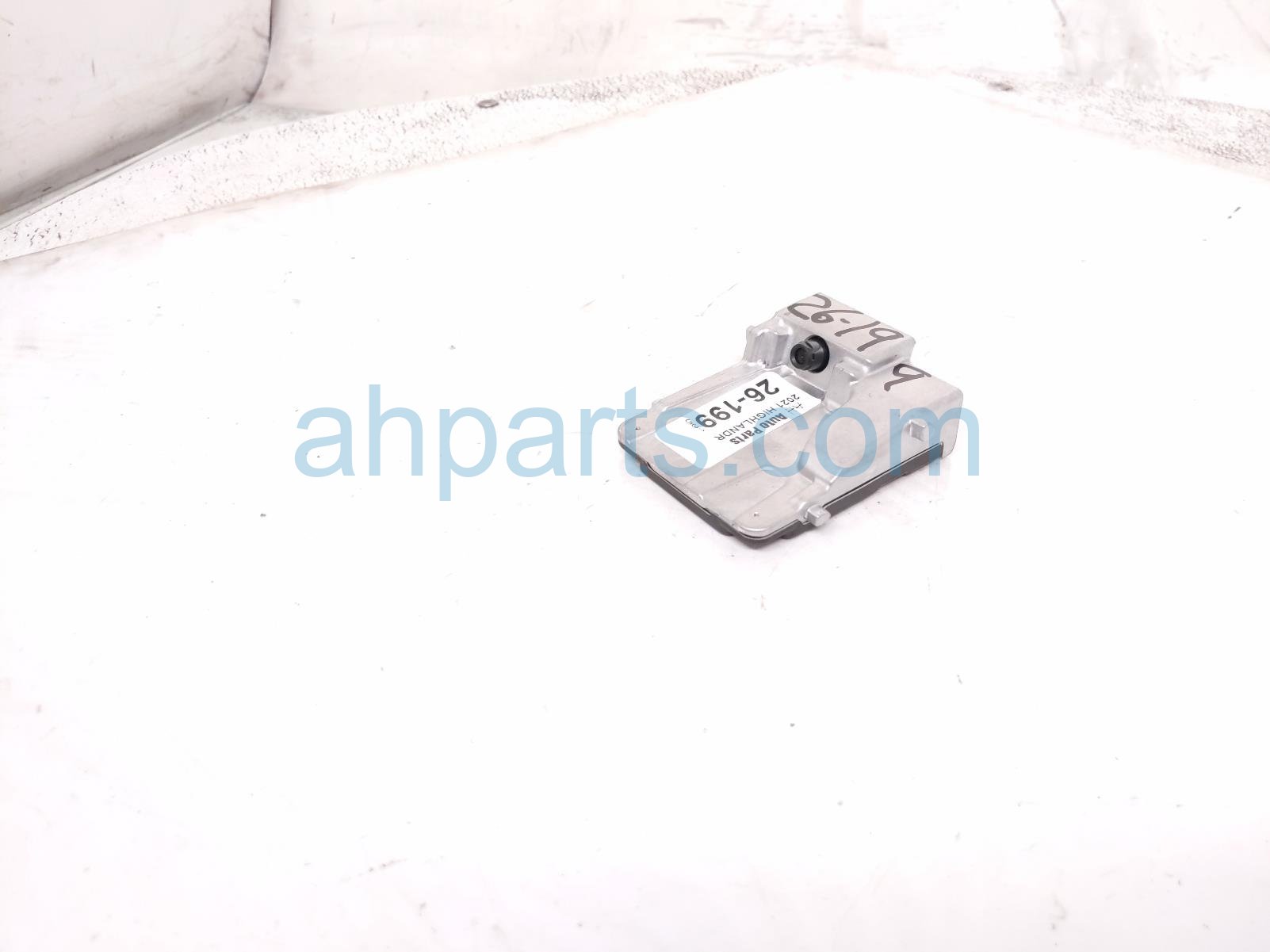 WINDSHIELD MOUNTED CAMERA UNIT
