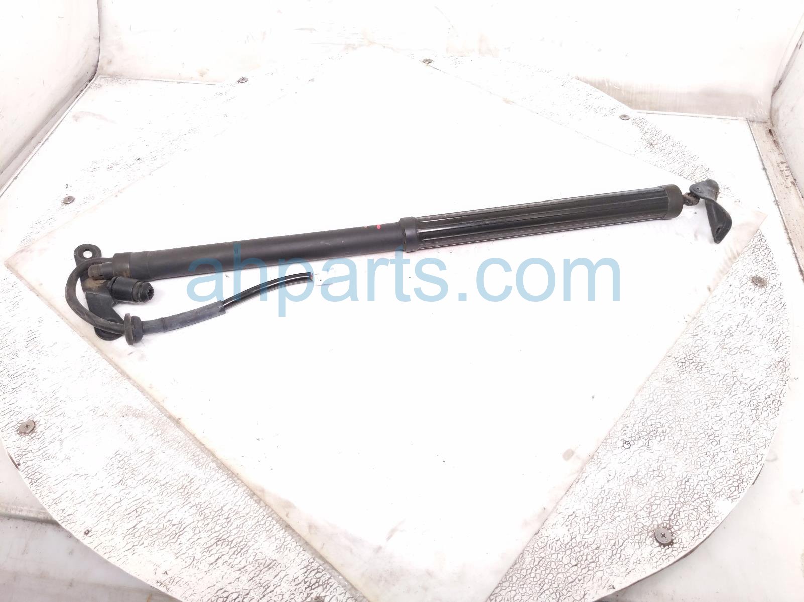 Toyota RH POWER LIFTGATE STRUT ACTUATOR