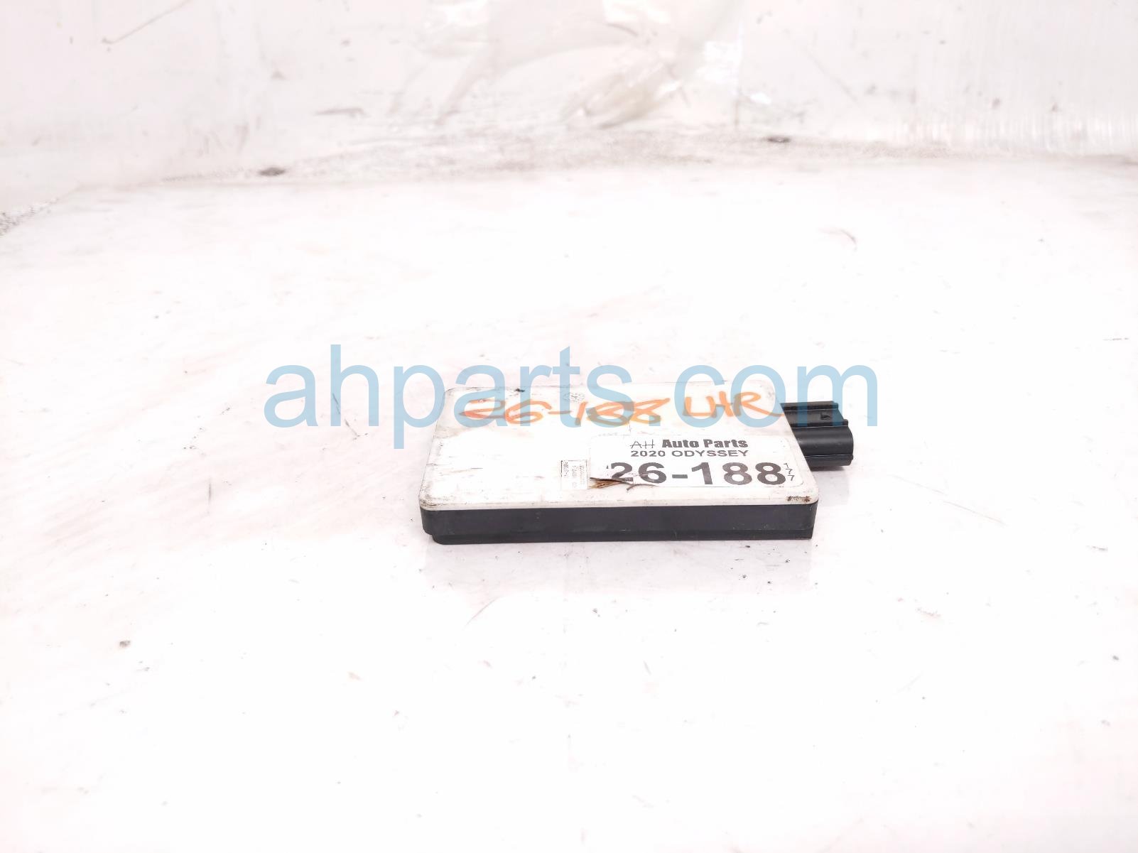 2020 Honda Odyssey Rear Driver Blind Spot Radar Sensor 36935 THR A01 Replacement 2020 Honda Odyssey Rear Driver Blind Spot Radar Sensor 36935 THR A01 Replacement thumbnail