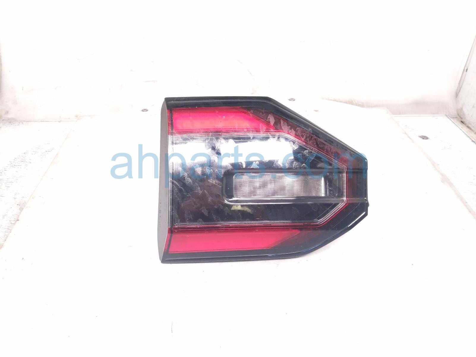 Passenger TAIL LAMP / LIGHT - TAILGATE MTD