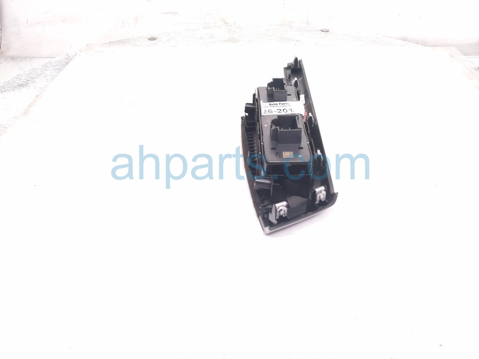 2024 Honda Prologue Power / Master Window Control Switch Replacement 2024 Honda Prologue Power / Master Window Control Switch Replacement thumbnail