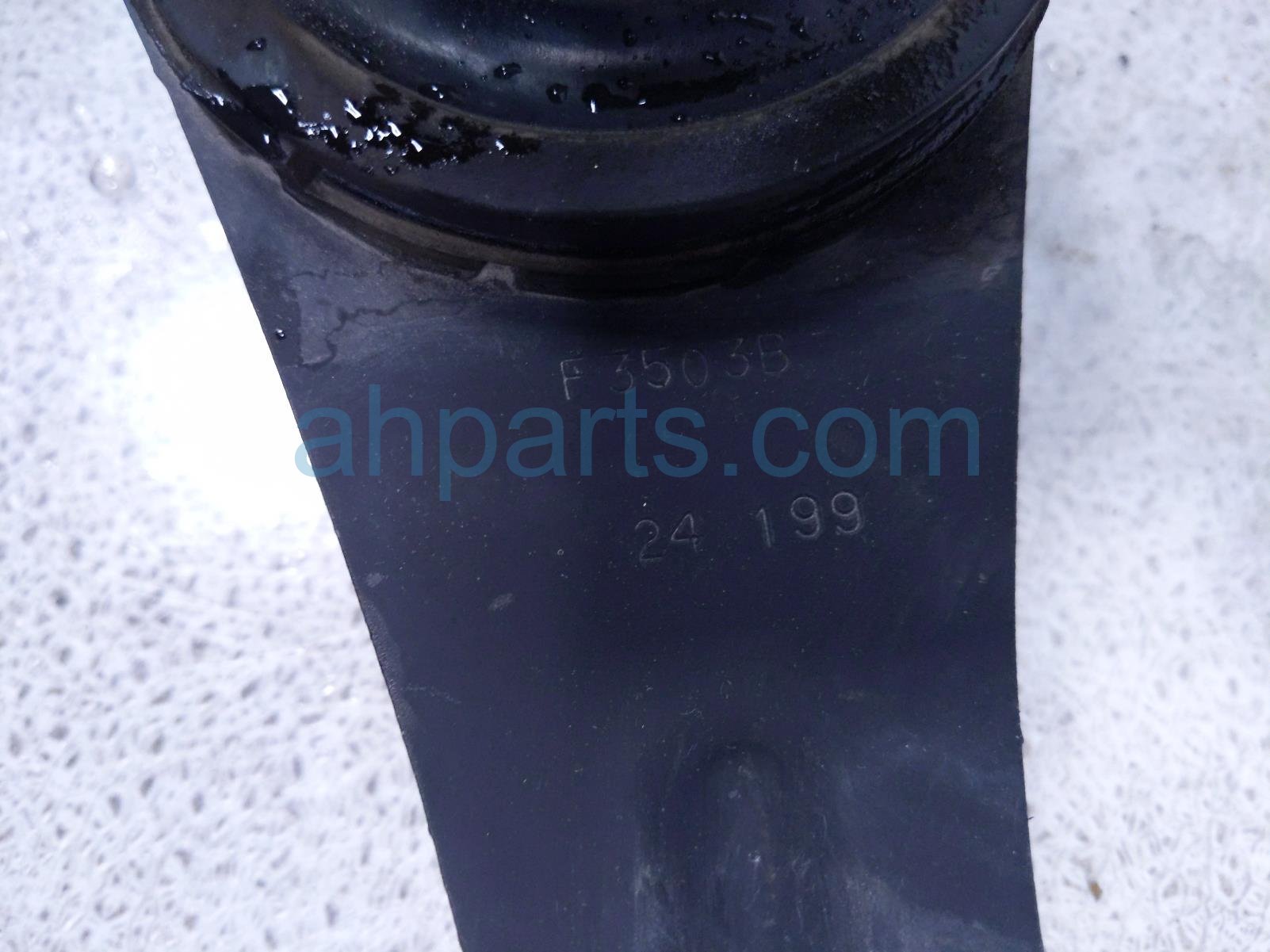 2024 Honda Prologue Rear Passenger Spring Seat Lower Control Arm Replacement 2024 Honda Prologue Rear Passenger Spring Seat Lower Control Arm Replacement thumbnail