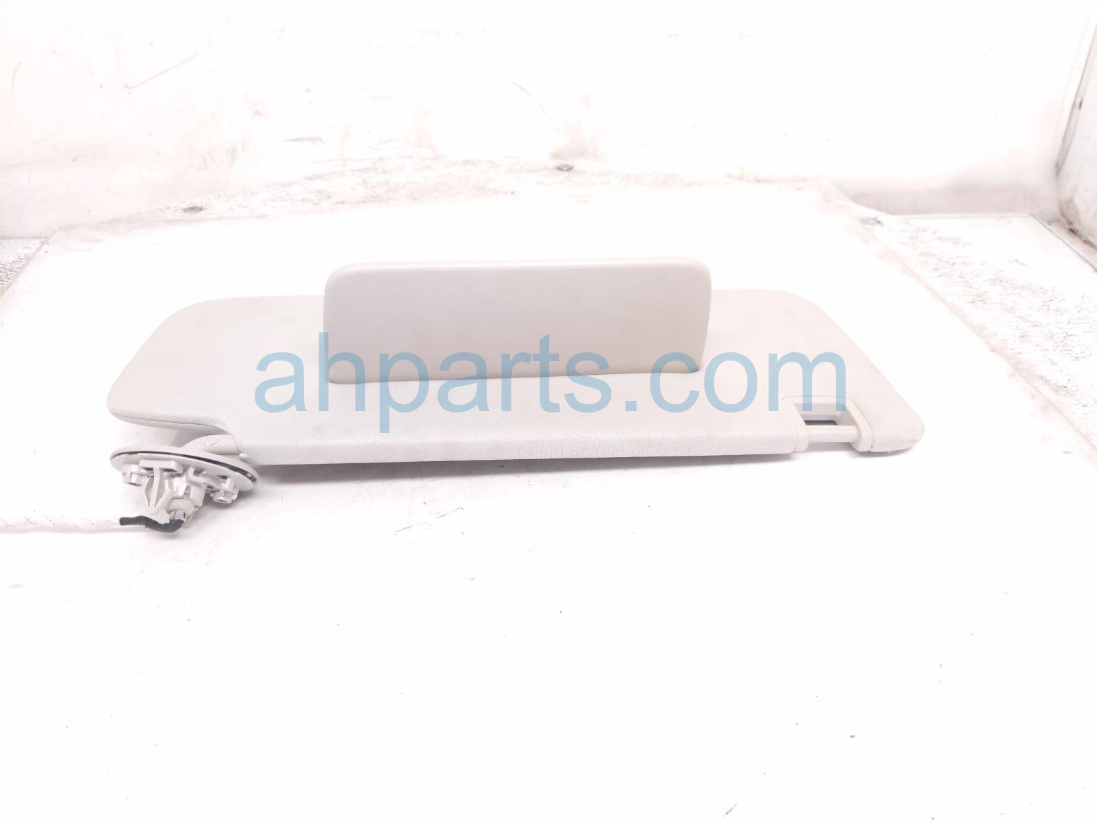 2024 Honda Prologue Passenger Sun Visor Grey Replacement 2024 Honda Prologue Passenger Sun Visor Grey Replacement thumbnail