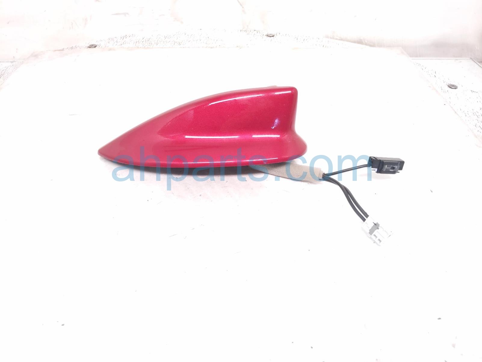 ANTENNA - ROOF MTD - SHARK FIN