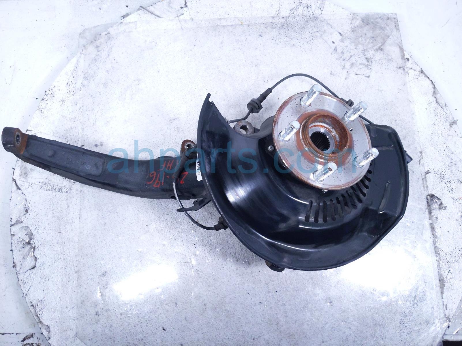 Acura FR/RH SPINDLE KNUCKLE HUB - FWD
