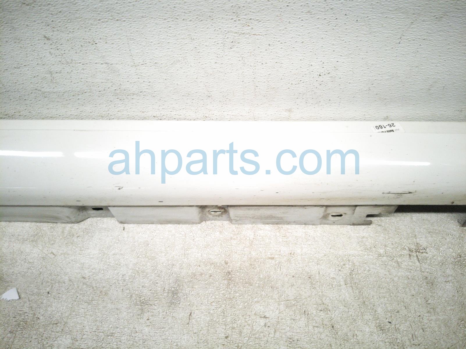 2011 BMW 750li Trim Passenger Rocker Molding White 51777225924 Replacement 2011 BMW 750li Trim Passenger Rocker Molding White 51777225924 Replacement thumbnail