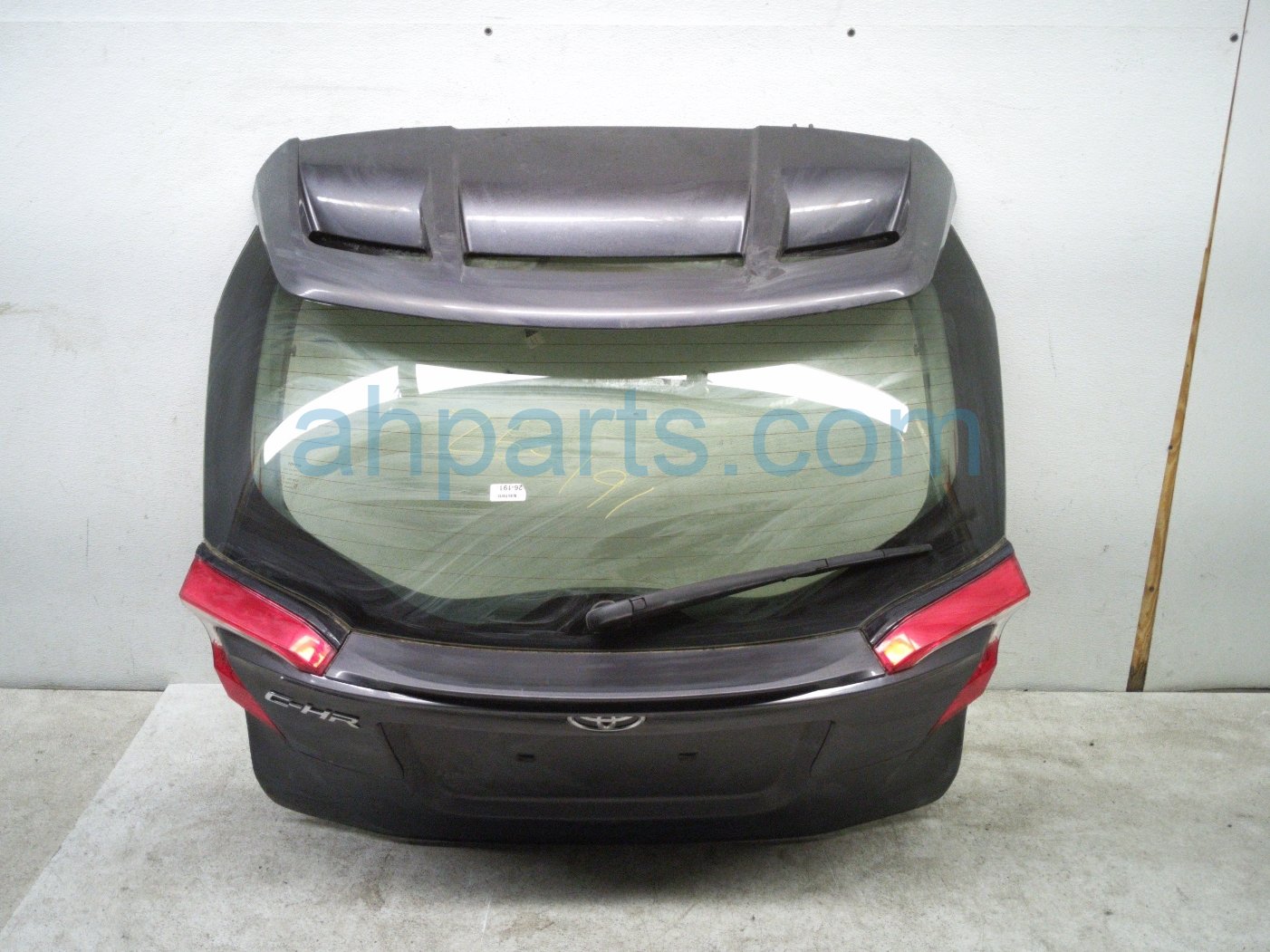 Toyota LIFT GATE / TAIL GATE W/SPOILER-GREY