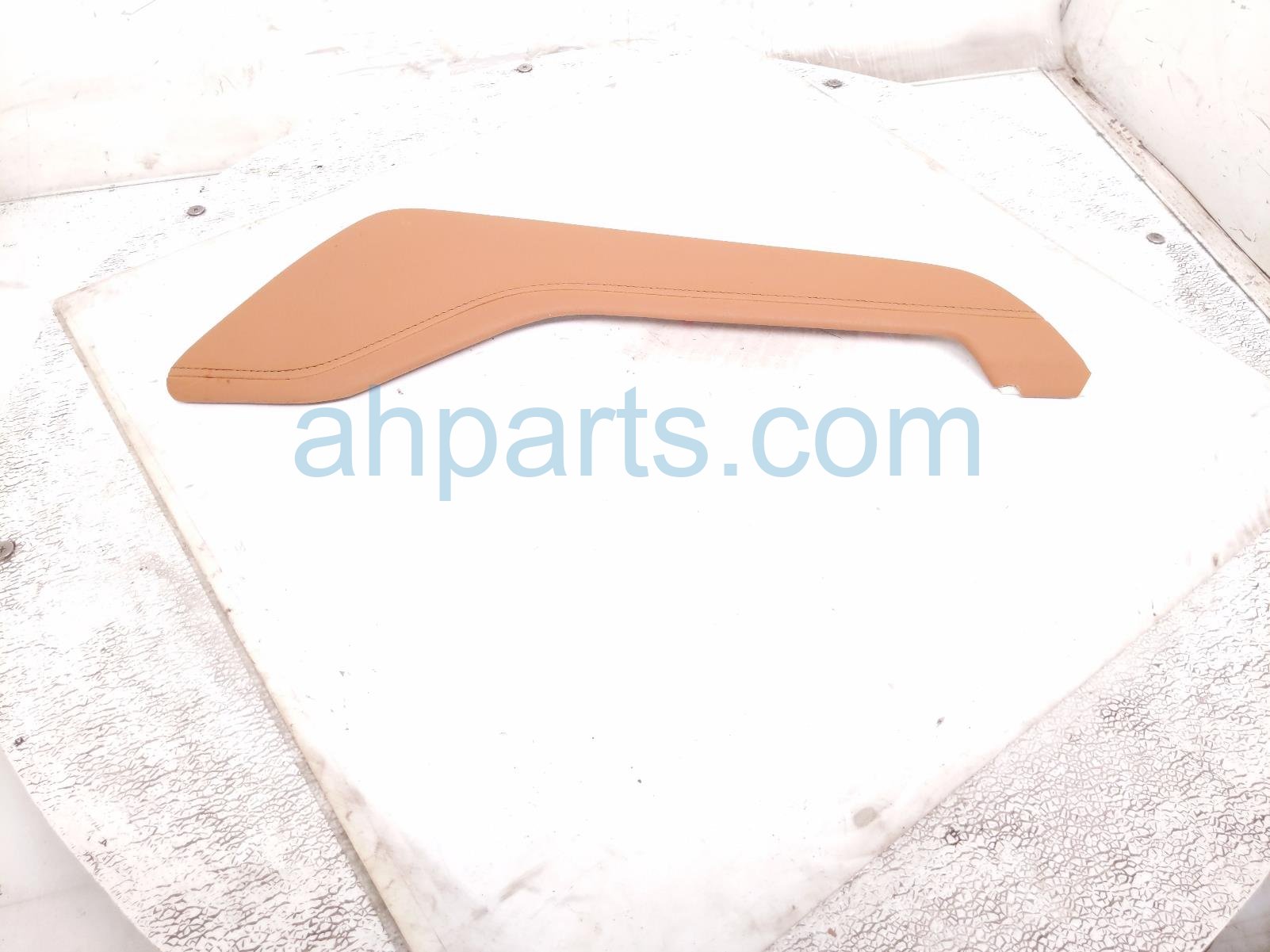 2021 Toyota Highlander Passenger Console Side Trim Panel brn 55402 0E020 E3 Replacement 2021 Toyota Highlander Passenger Console Side Trim Panel brn 55402 0E020 E3 Replacement thumbnail