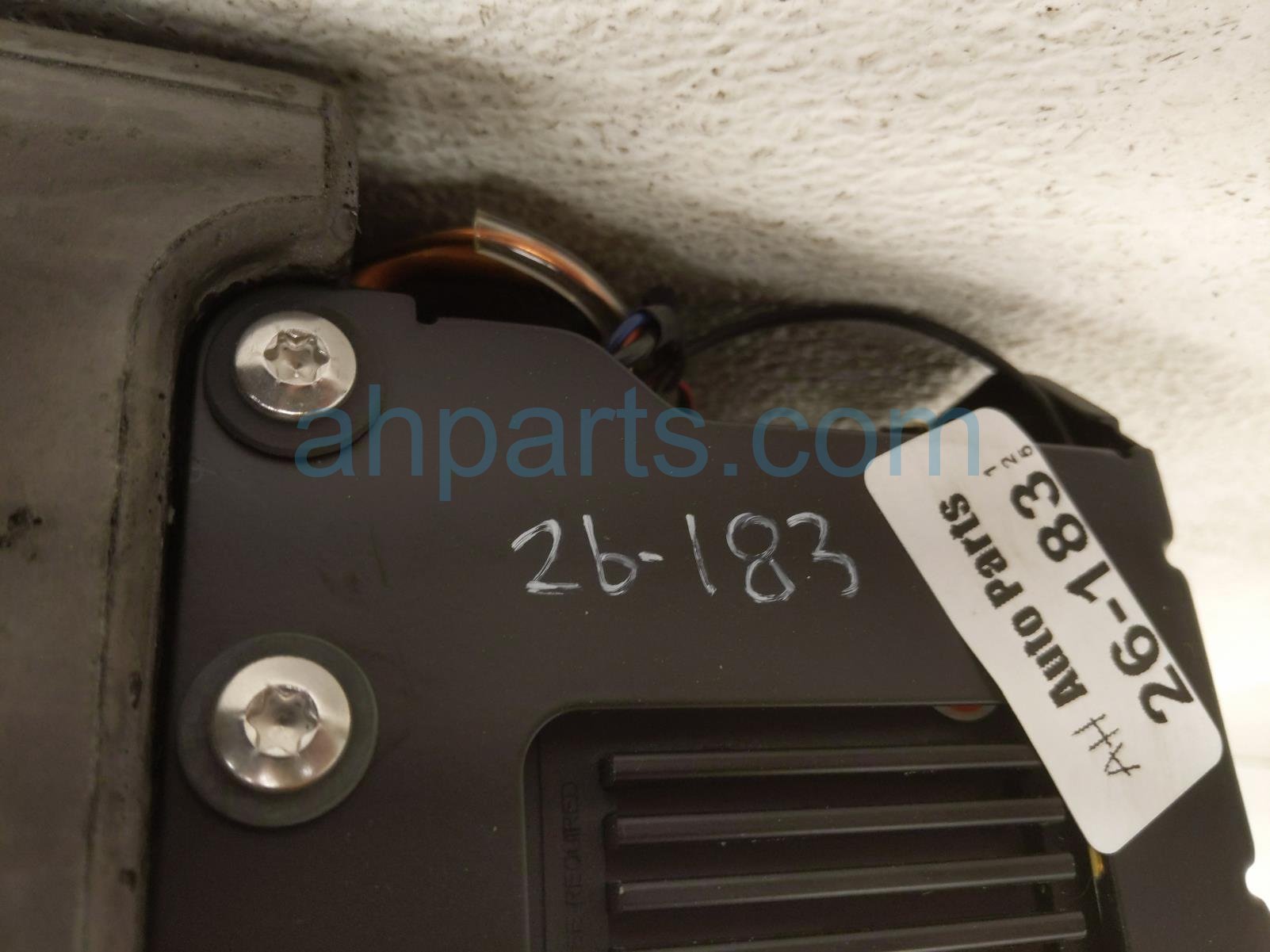 2020 Land Rover Range Rover Sport Center Console Fridge Assy blk JPLA 046N01 AE Replacement 2020 Land Rover Range Rover Sport Center Console Fridge Assy blk JPLA 046N01 AE Replacement thumbnail