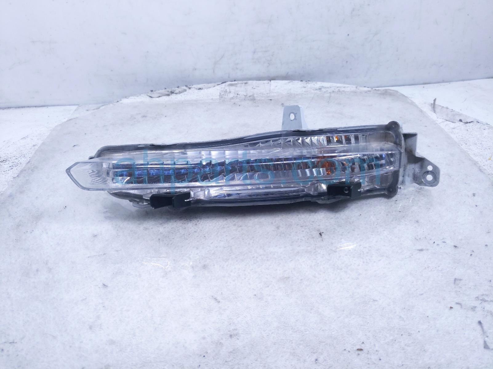 2020 Honda Pilot Driver Turn Signal Lamp / Light 33350 TG7 A21 Replacement 2020 Honda Pilot Driver Turn Signal Lamp / Light 33350 TG7 A21 Replacement thumbnail