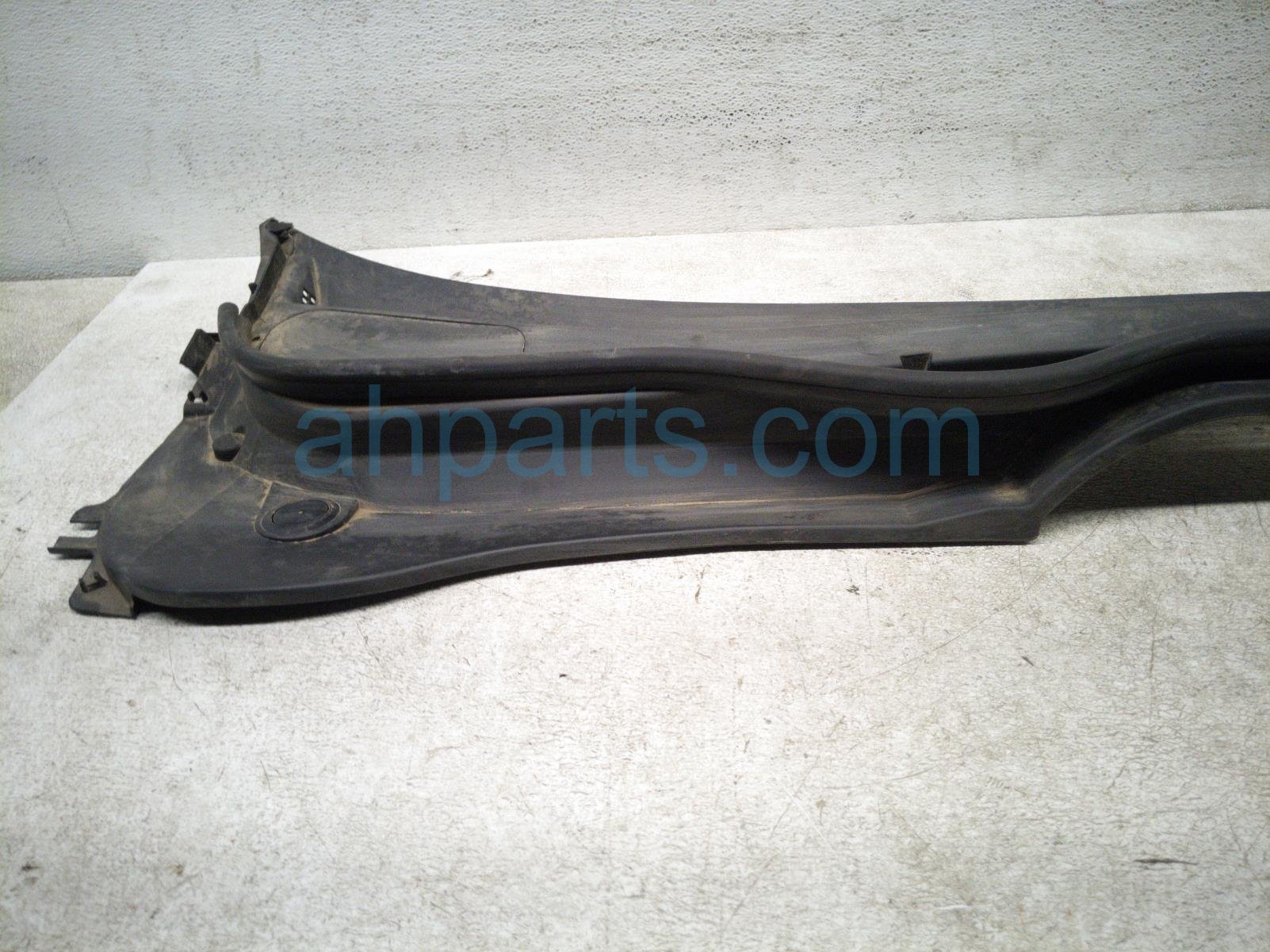 2025 Honda Pilot Cover Windshield Cowl Vent Panel 74200 T90 A02 Replacement 2025 Honda Pilot Cover Windshield Cowl Vent Panel 74200 T90 A02 Replacement thumbnail
