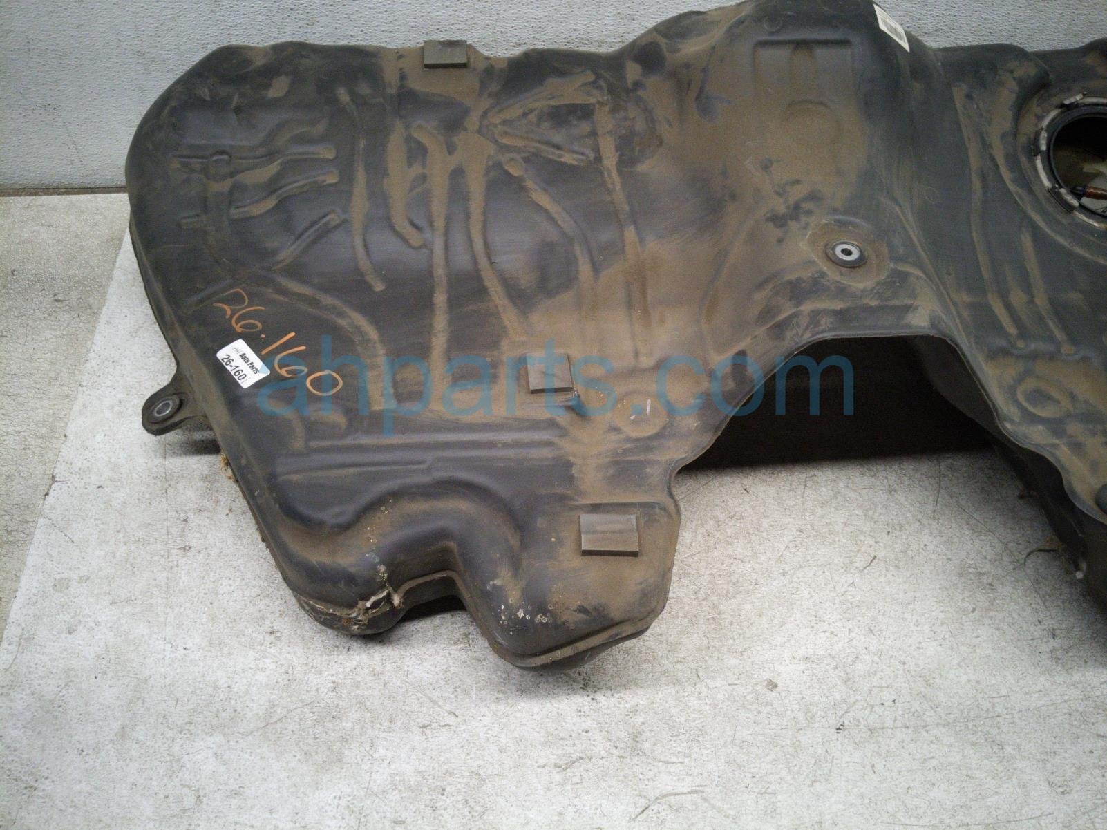 2011 BMW 750li Gas / Fuel Tank 16117267498 Replacement 2011 BMW 750li Gas / Fuel Tank 16117267498 Replacement thumbnail