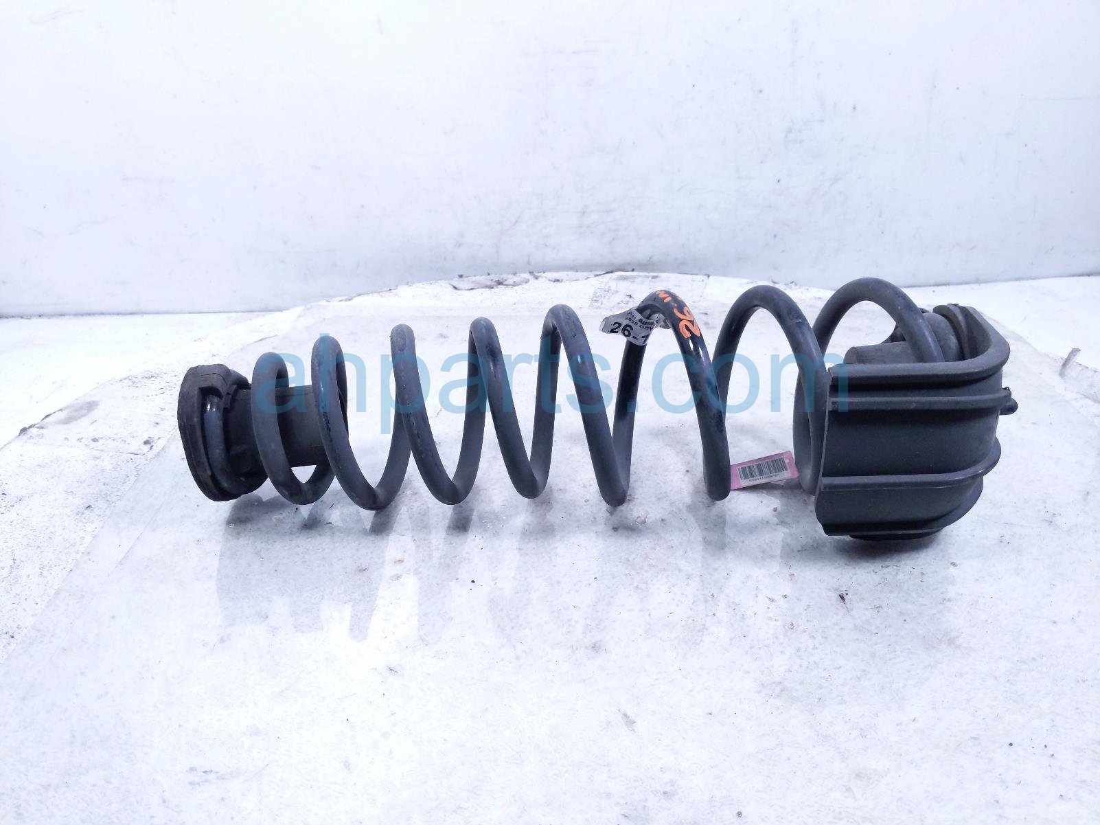 2020 Honda Odyssey Strut / / Shock Absorber Rear Driver Coil Spring 3.5l Fwd 52441 THR A01 Replacement 2020 Honda Odyssey Strut / / Shock Absorber Rear Driver Coil Spring 3.5l Fwd 52441 THR A01 Replacement thumbnail