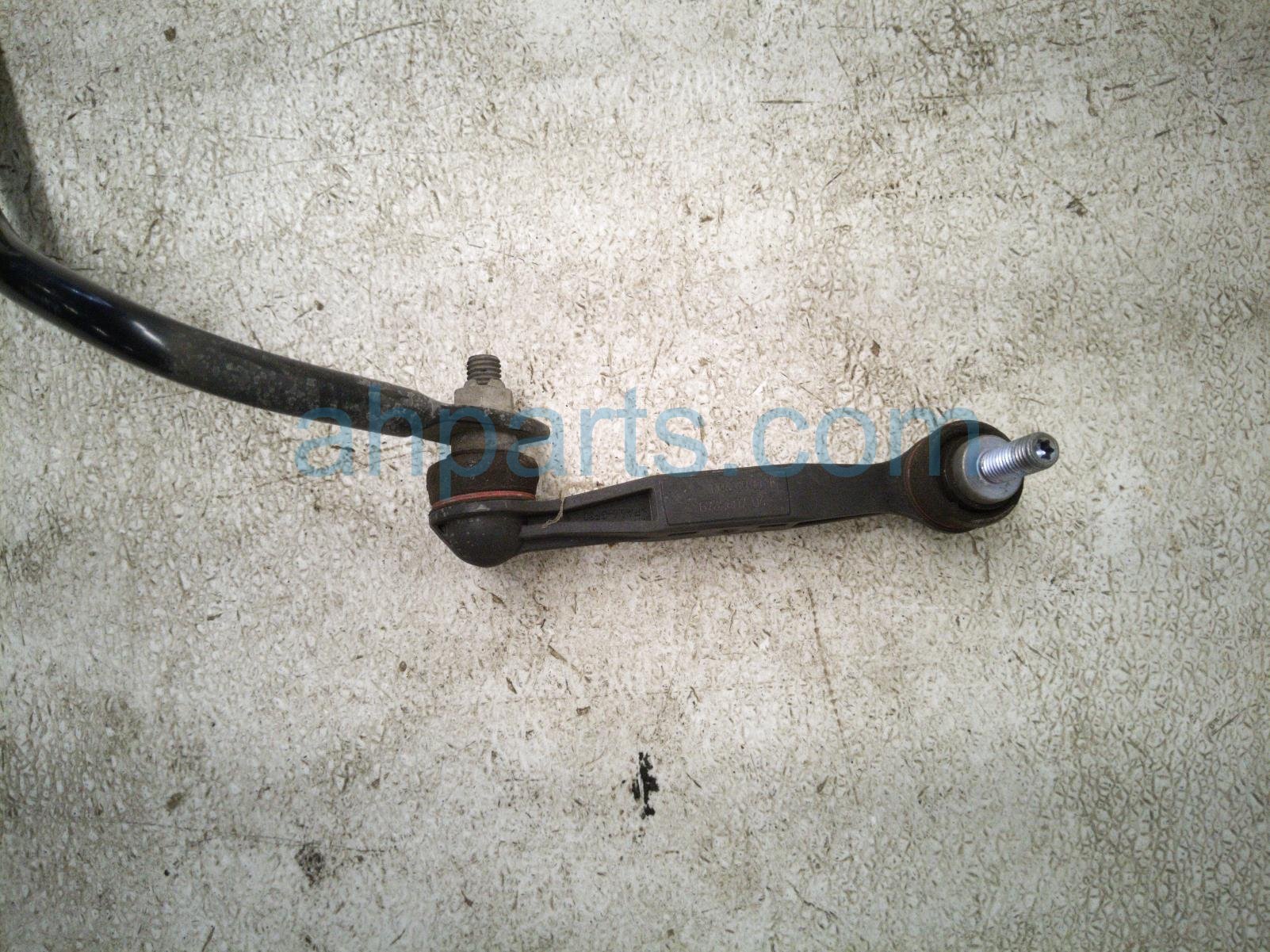 2019 BMW 330i Rear Stabilizer / Sway Bar W/links 33 50 5 A09 279 Replacement 2019 BMW 330i Rear Stabilizer / Sway Bar W/links 33 50 5 A09 279 Replacement thumbnail