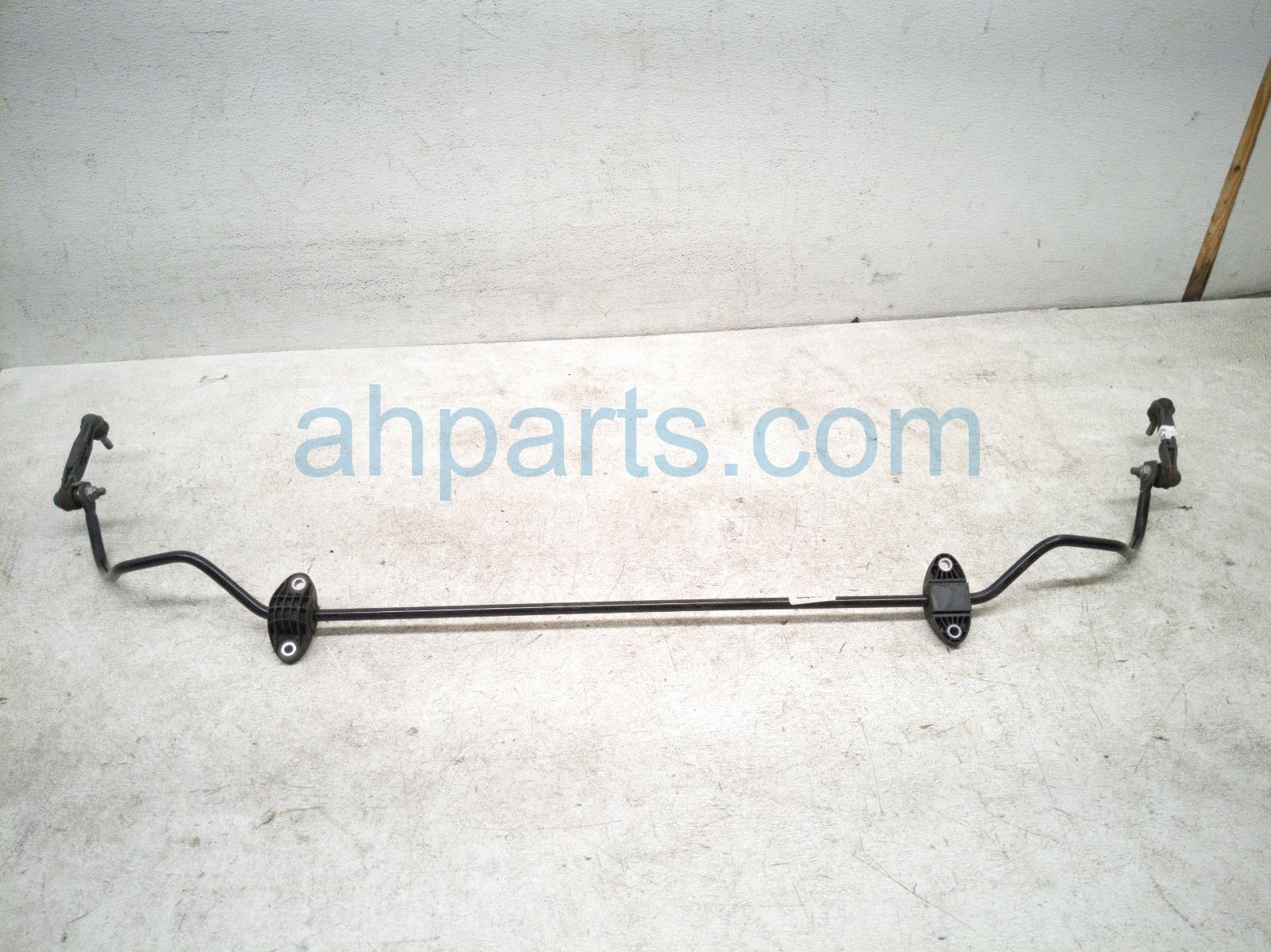 2019 BMW 330i Rear Stabilizer / Sway Bar W/links 33 50 5 A09 279 Replacement 2019 BMW 330i Rear Stabilizer / Sway Bar W/links 33 50 5 A09 279 Replacement thumbnail