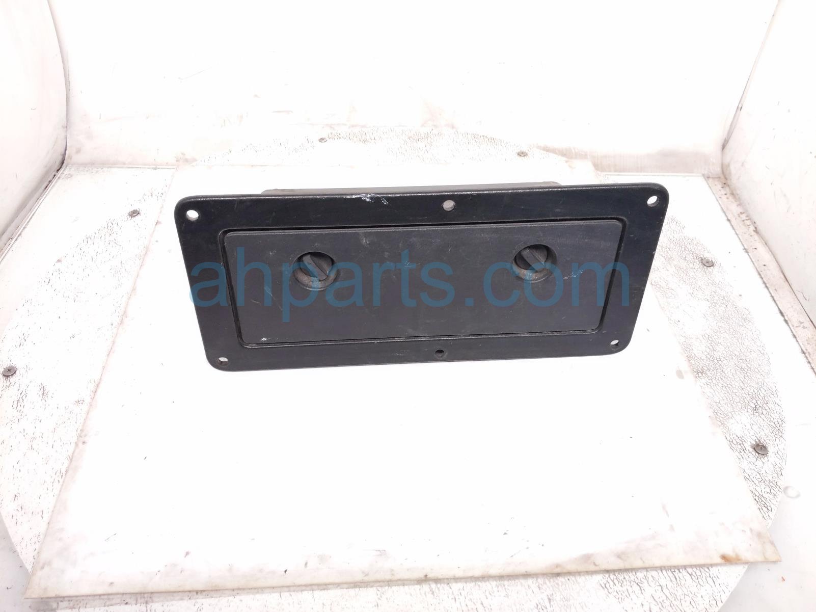 Toyota CENTER CONSOLE STORAGE BOX -BLK