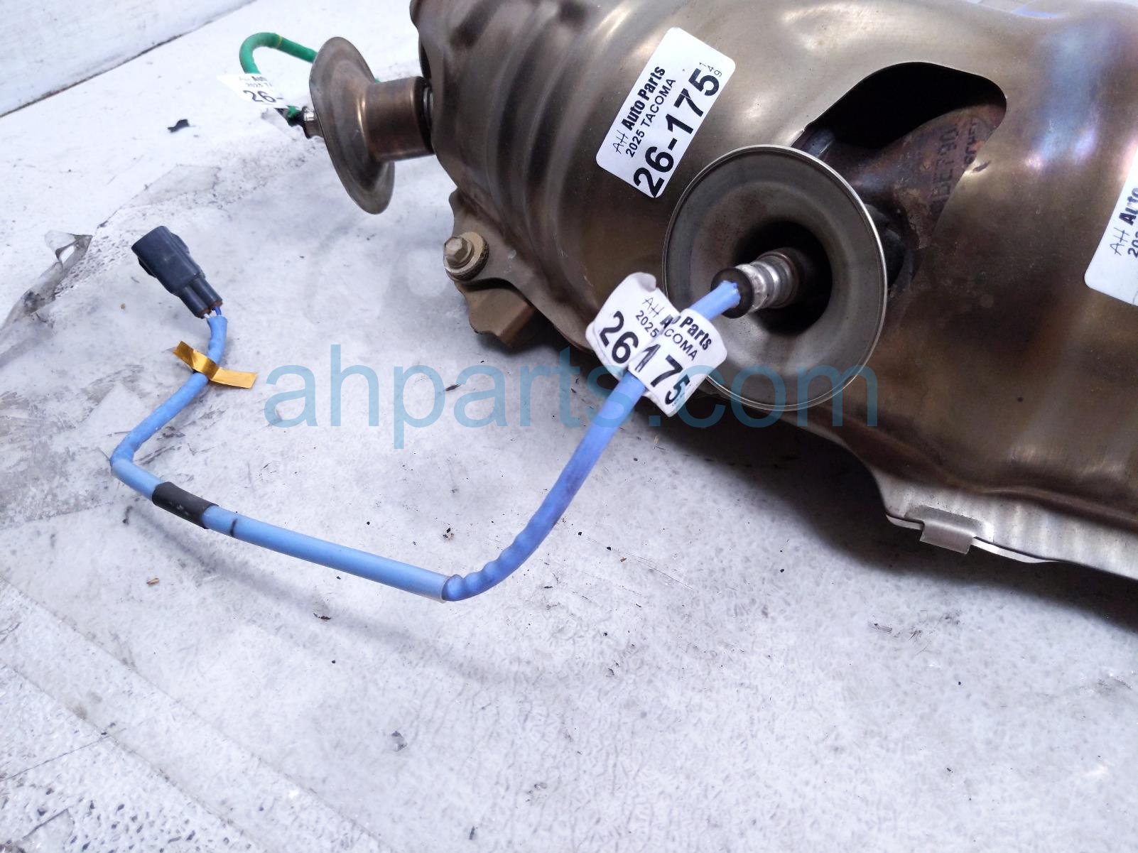 Toyota FRONT OXYGEN SENSOR - 2.4L