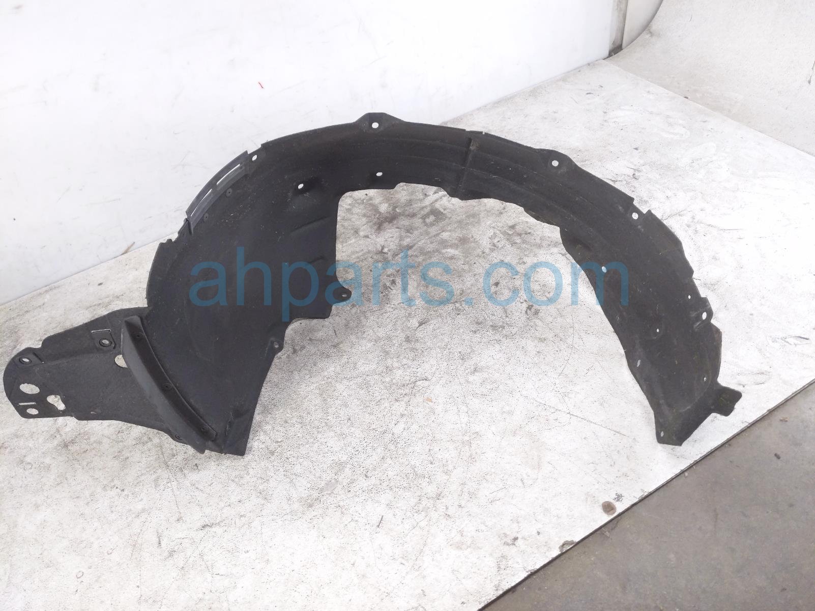 Honda FR/LH INNER FENDER LINER
