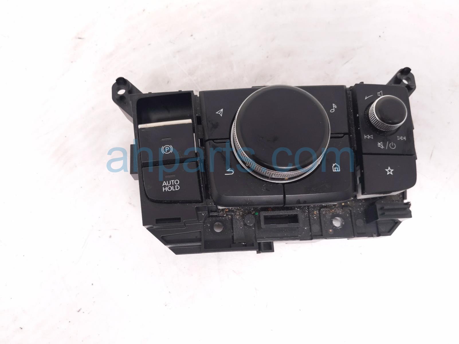 Mazda CONSOLE MULTIMEDIA CTRL SW-CTR