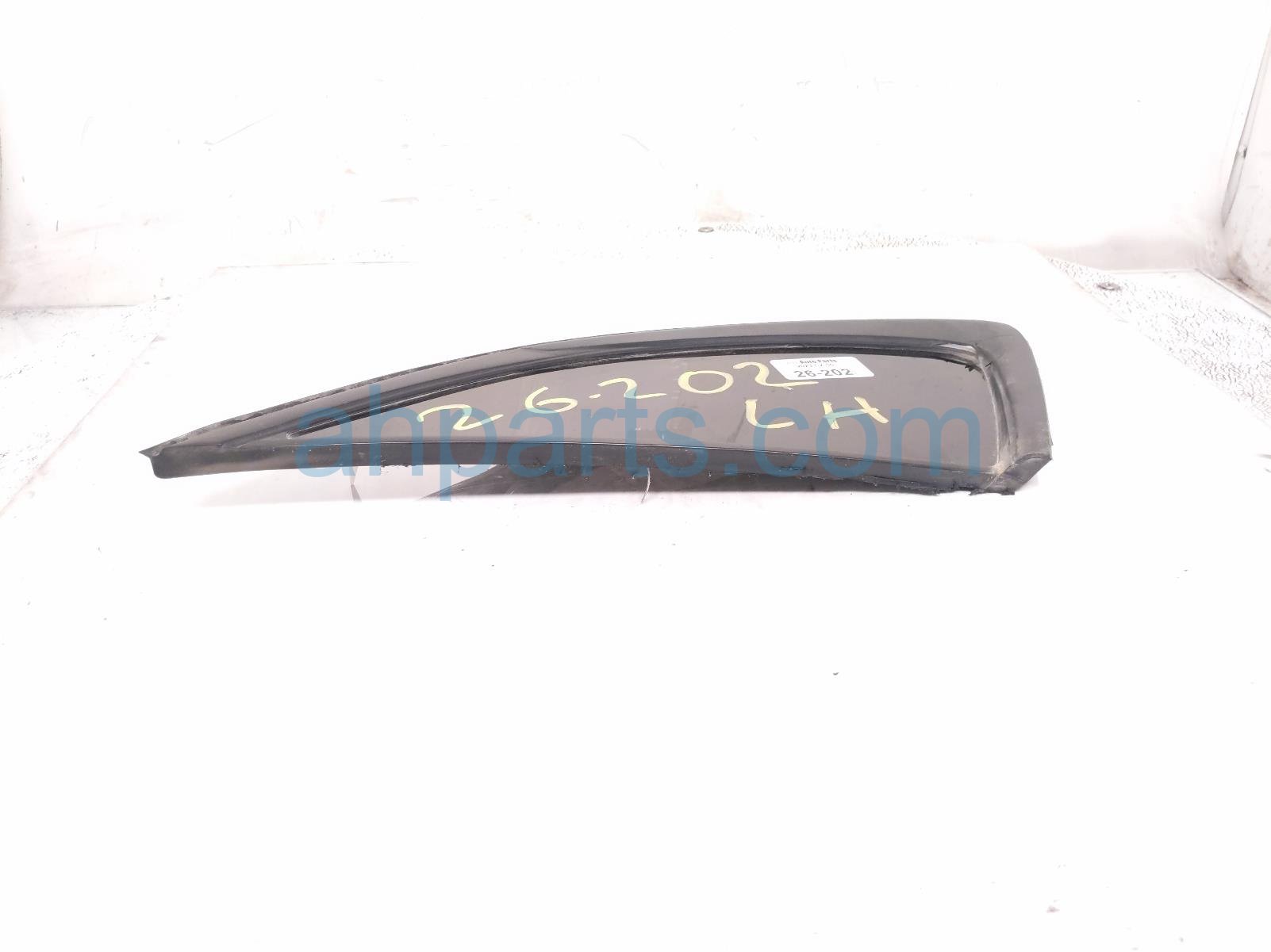 Mazda LH QUARTER WINDOW GLASS