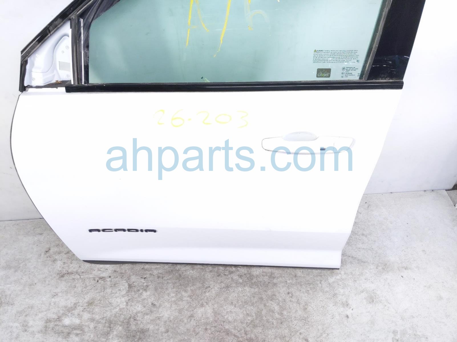 2026 GMC Acadia Front Driver Door White No Mirror/trim 26521466 Replacement 2026 GMC Acadia Front Driver Door White No Mirror/trim 26521466 Replacement thumbnail