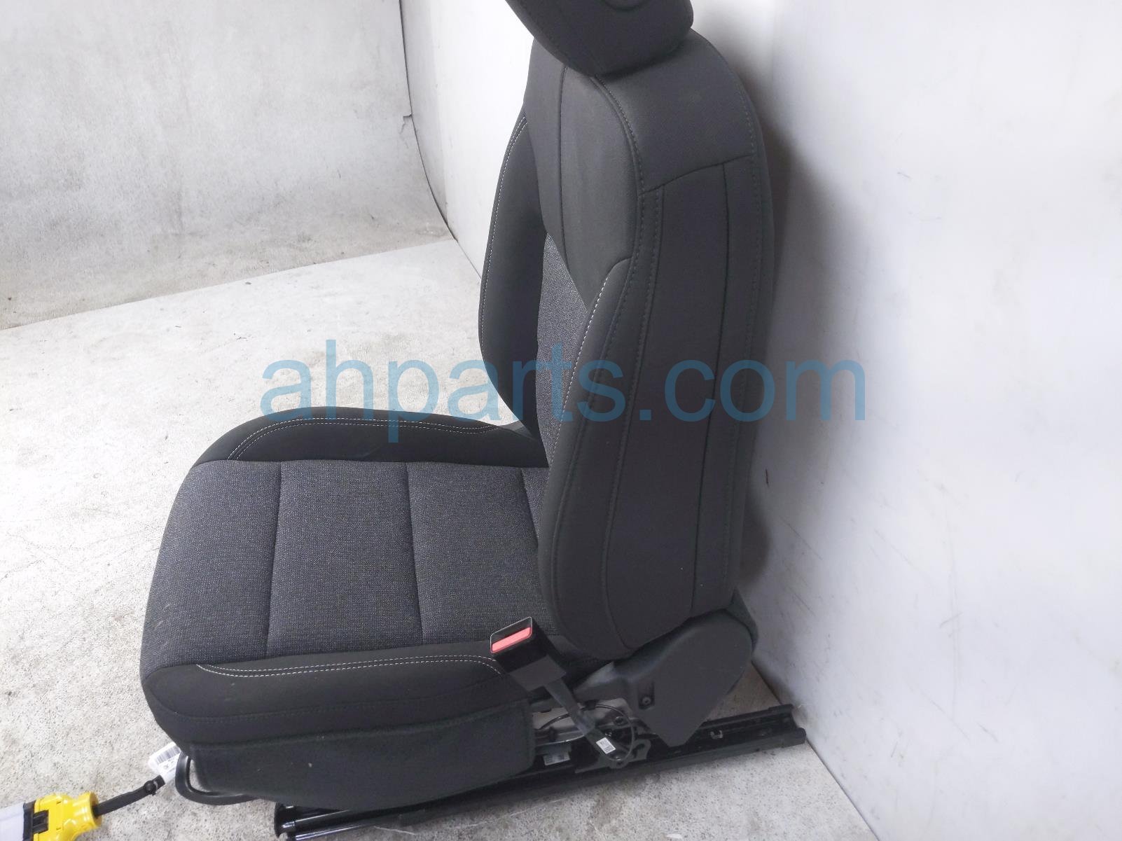 2026 GMC Acadia Front Passenger Seat Black W/ Airbag 26534845 Replacement 2026 GMC Acadia Front Passenger Seat Black W/ Airbag 26534845 Replacement thumbnail