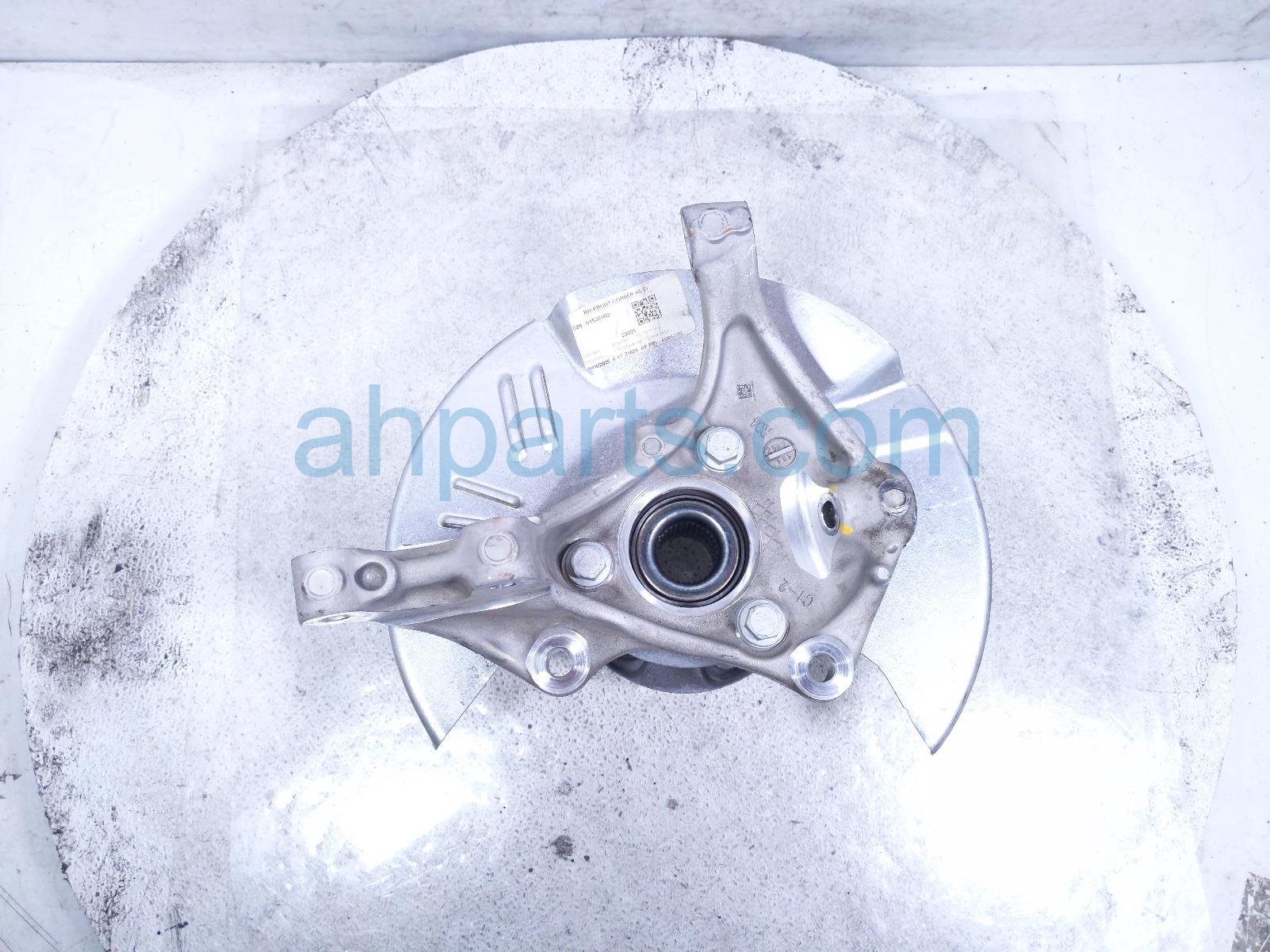 GMC FR/RH SPINDLE KNUCKLE HUB - FWD